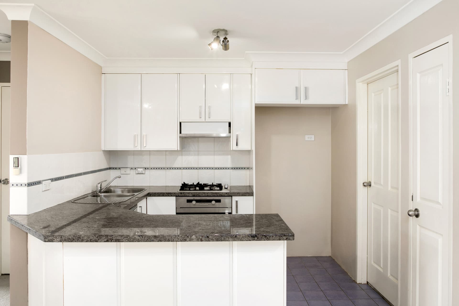 5/107 Henry Parry Drive, Gosford, Gosford - Thumbnail 4