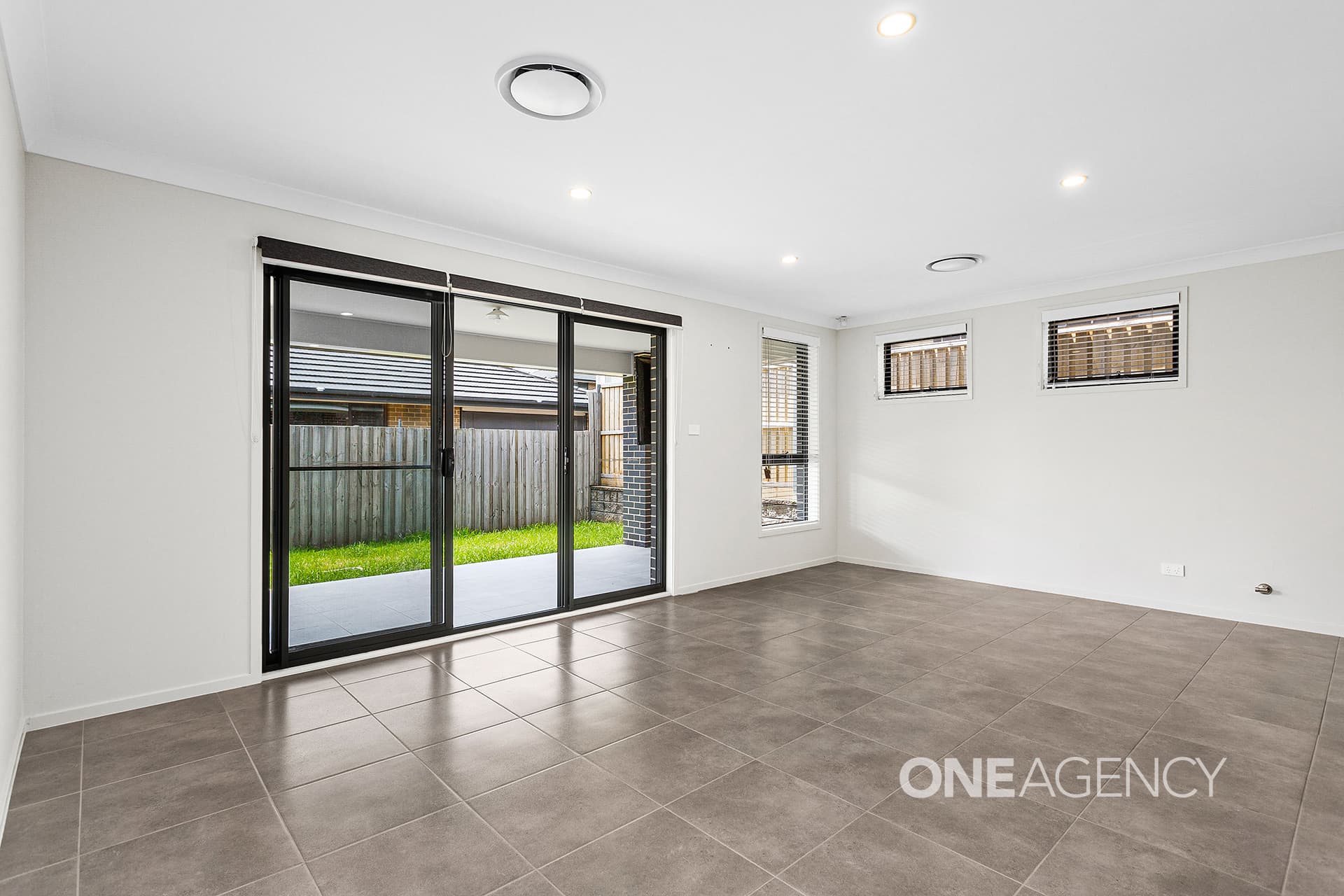 15 Narooma Street, Tullimbar, Tullimbar - Thumbnail 4