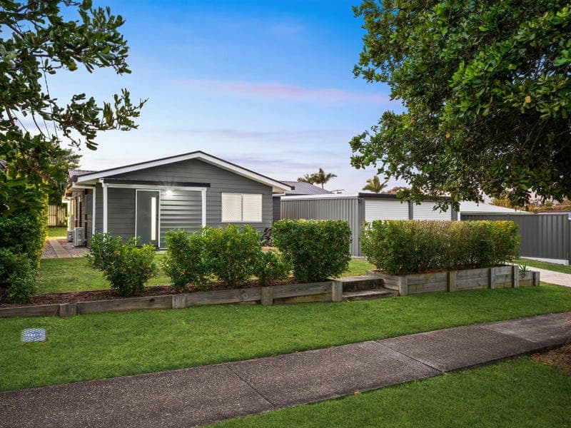 5 Strathallen Drive, Boronia Heights, Boronia Heights - Image 1