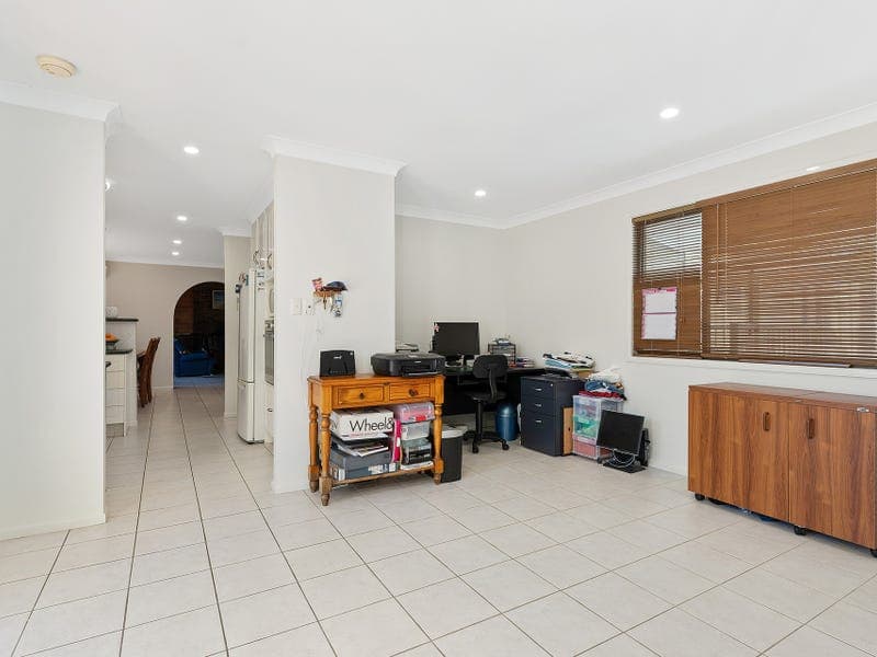 70 Flinders Crescent, Boronia Heights, Boronia Heights - Thumbnail 5