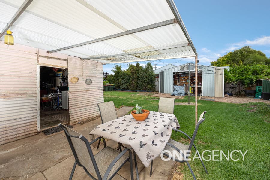 13A ANGEL Street, Lake Albert, Lake Albert - Thumbnail 2