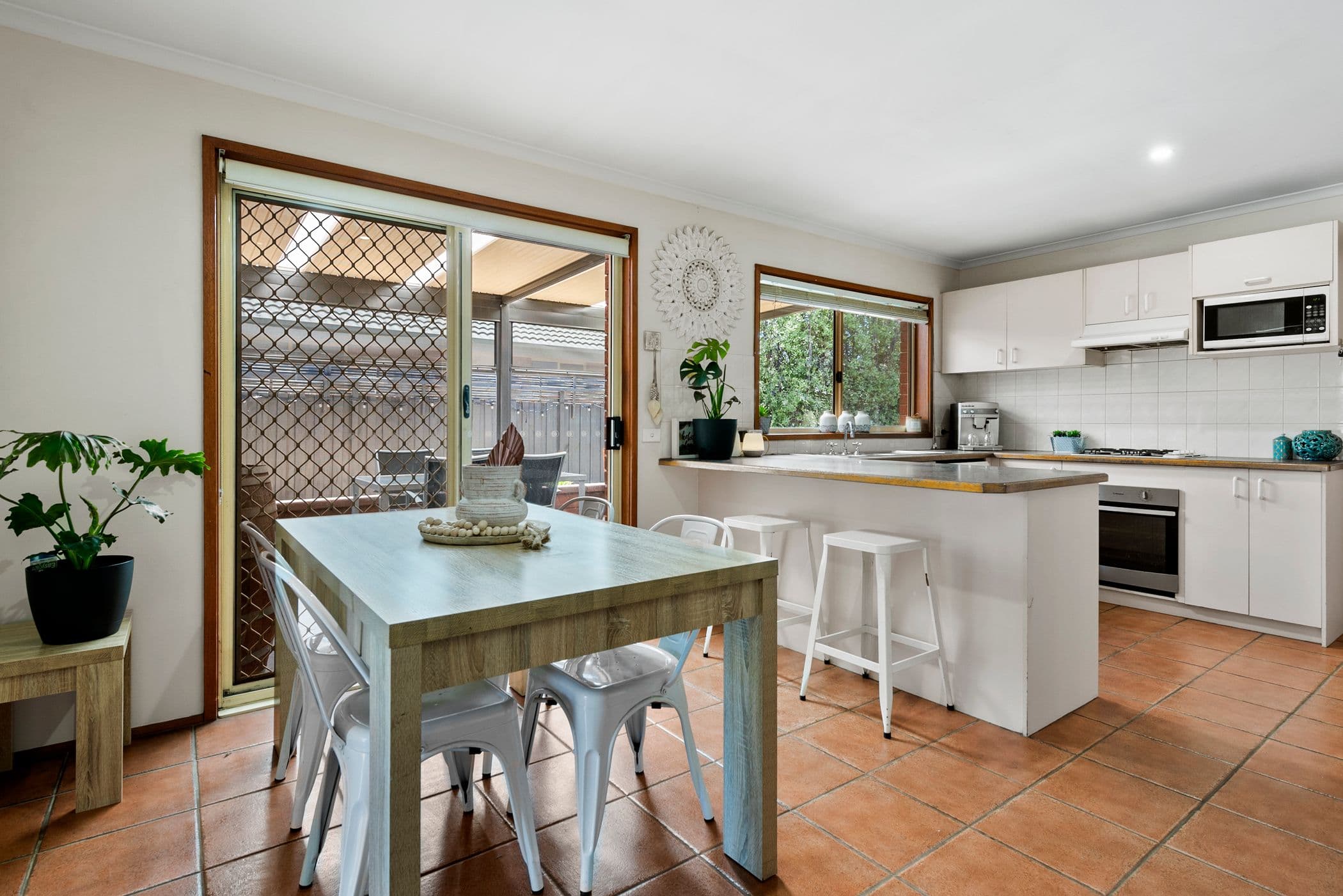 4 Pineview Court, Mount Martha, Mount Martha - Thumbnail 2