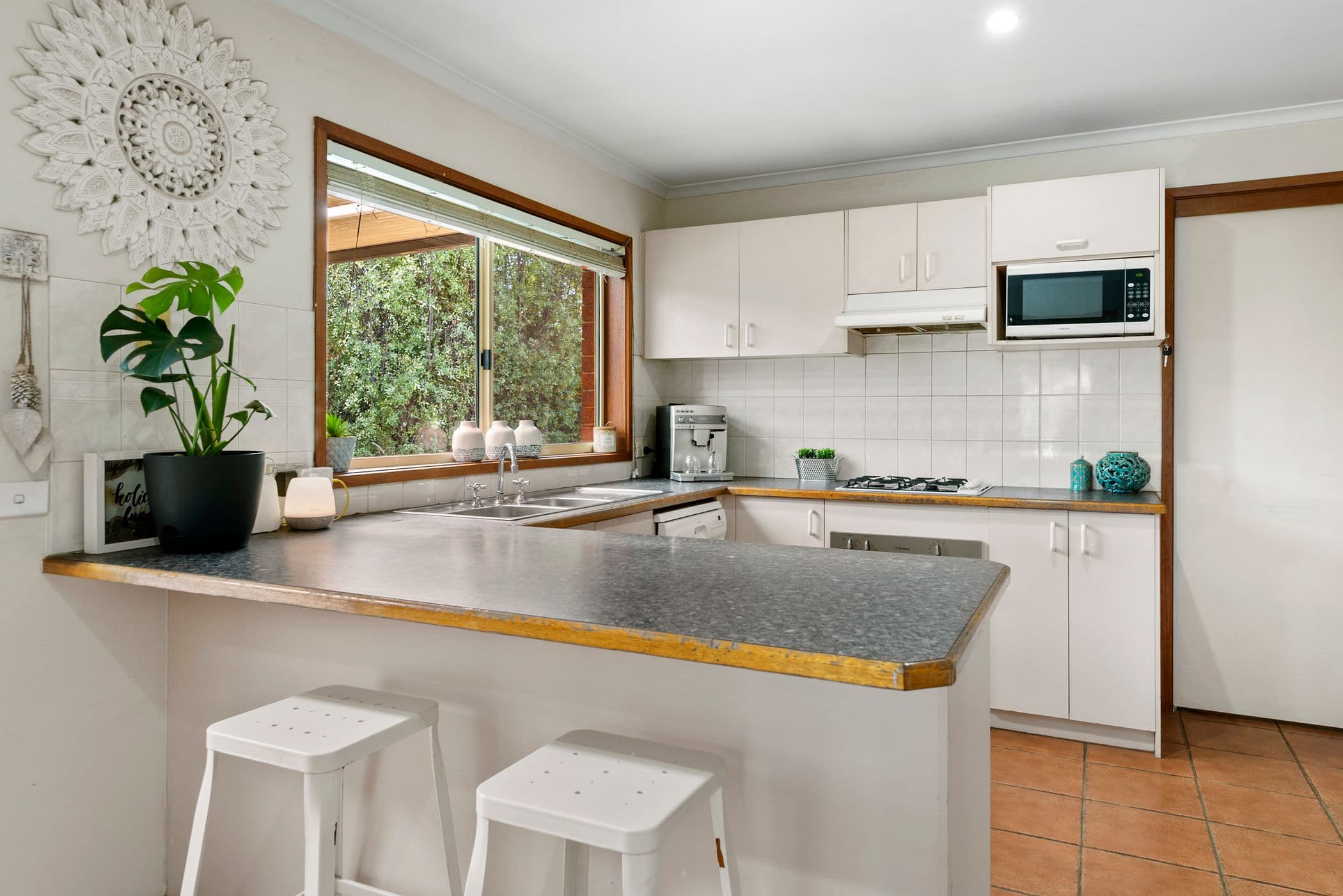 4 Pineview Court, Mount Martha, Mount Martha - Thumbnail 3