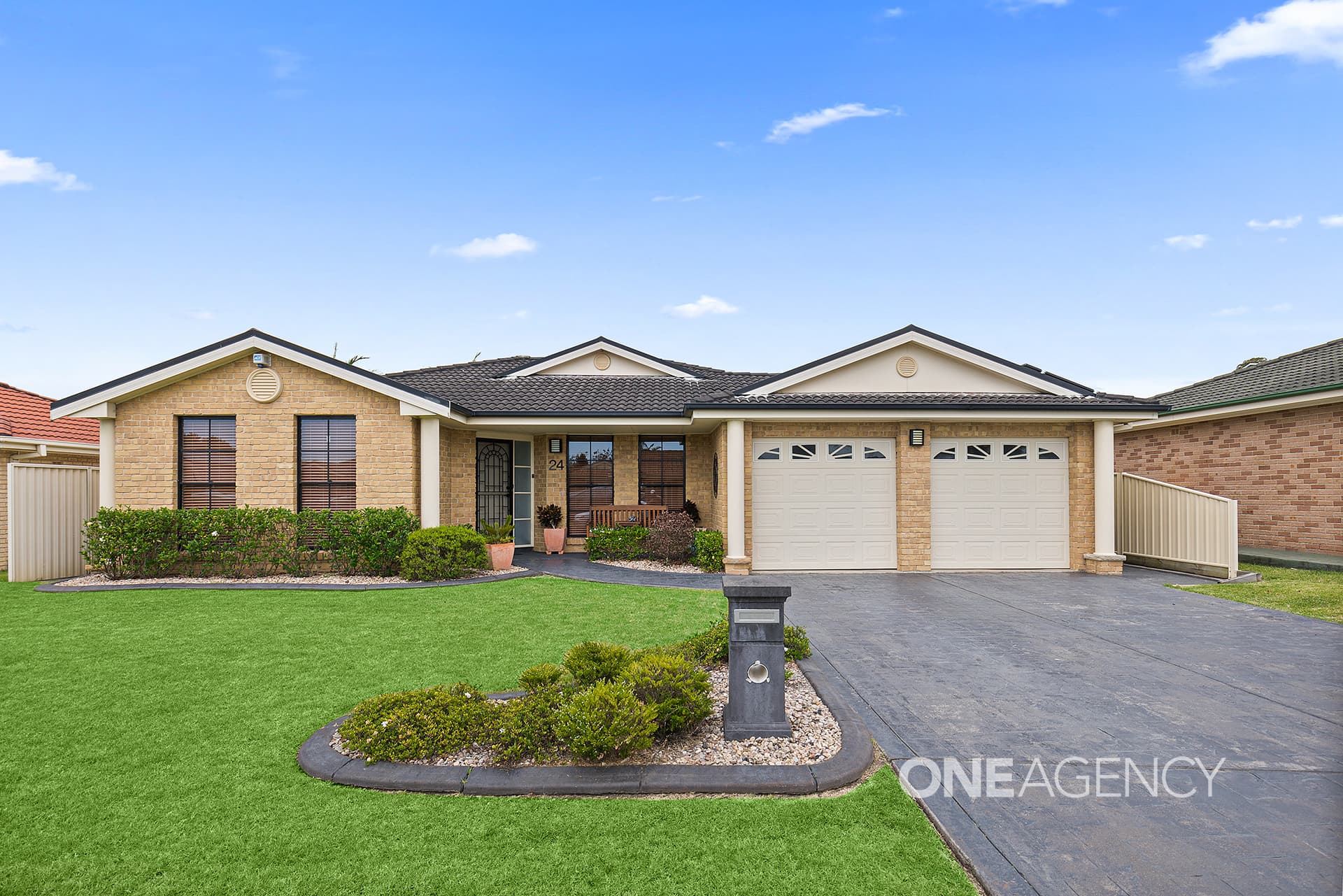 24 Felix Avenue, Horsley, Horsley - Image 1