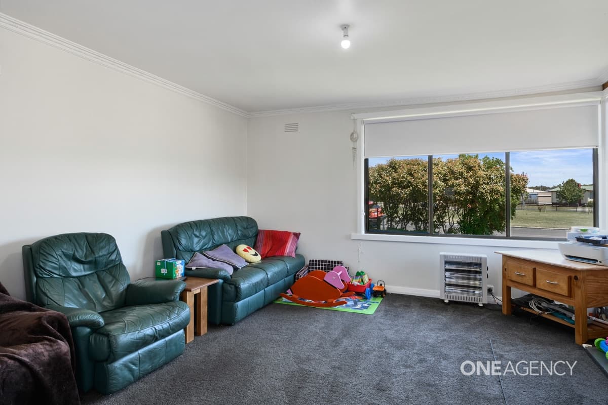 21 Hellyer Street, Smithton, Smithton - Thumbnail 2