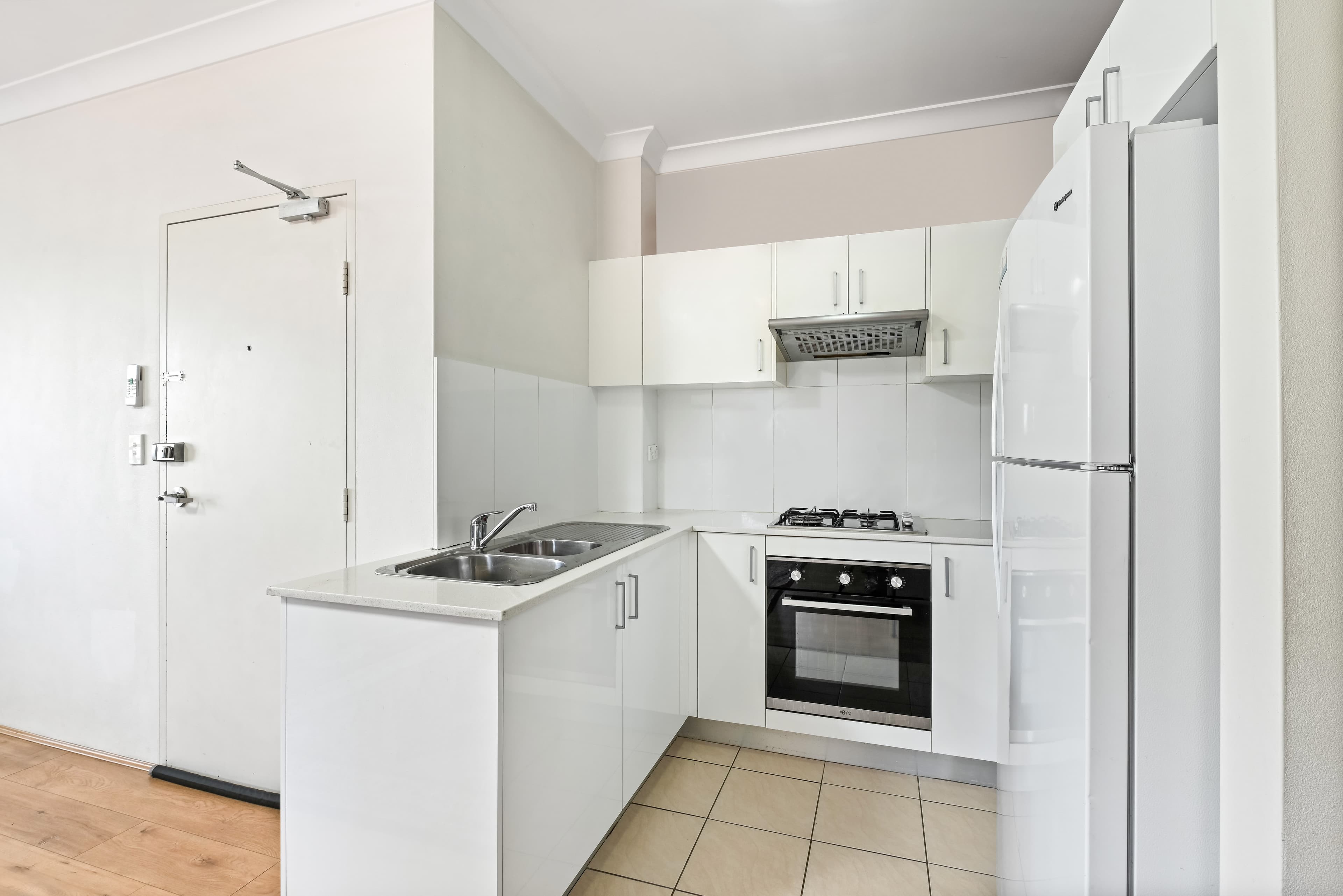 13/284 Railway Terrace, Guildford, Guildford - Thumbnail 3