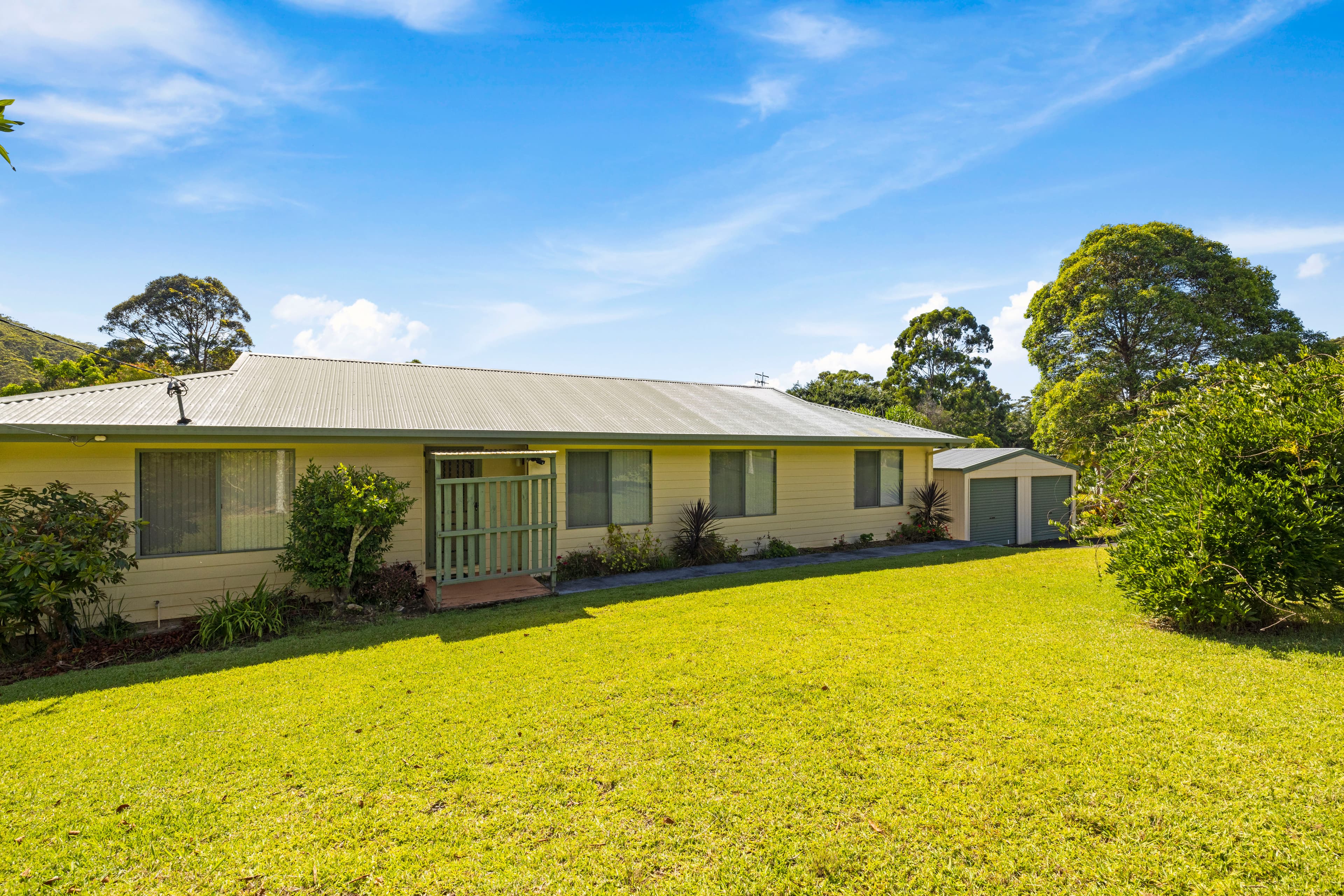 32 Poynten Drive, Emerald Beach, Emerald Beach - Thumbnail 2