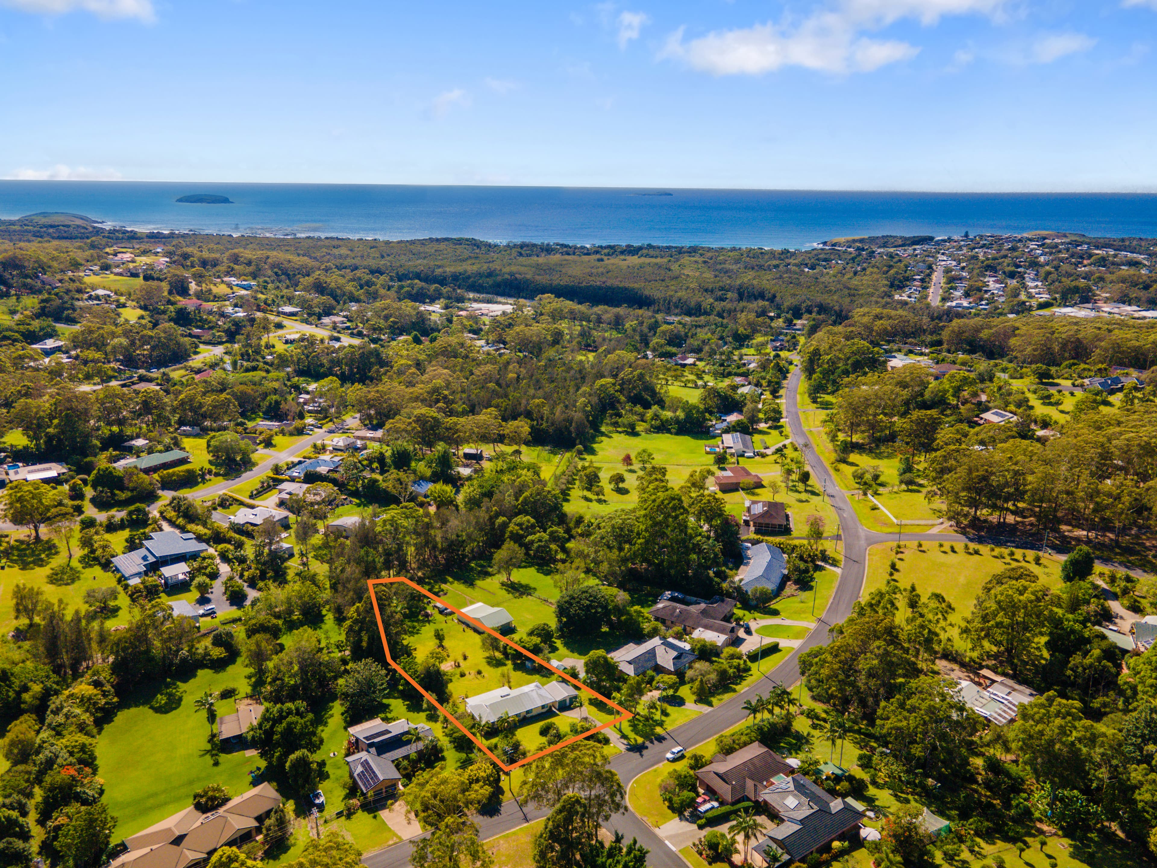 32 Poynten Drive, Emerald Beach, Emerald Beach - Thumbnail 6
