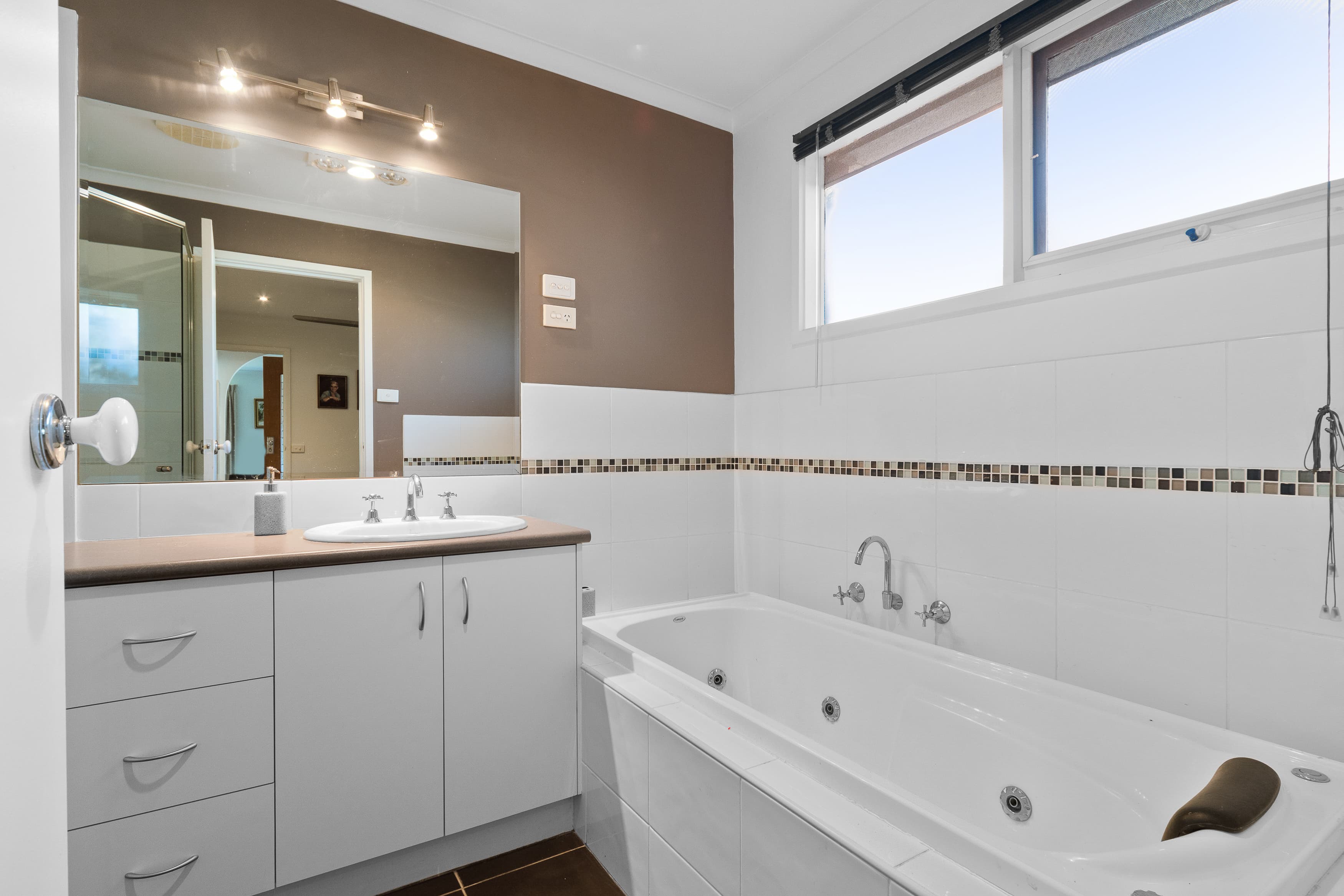 10 Durham Court, Somerville, Somerville - Thumbnail 6