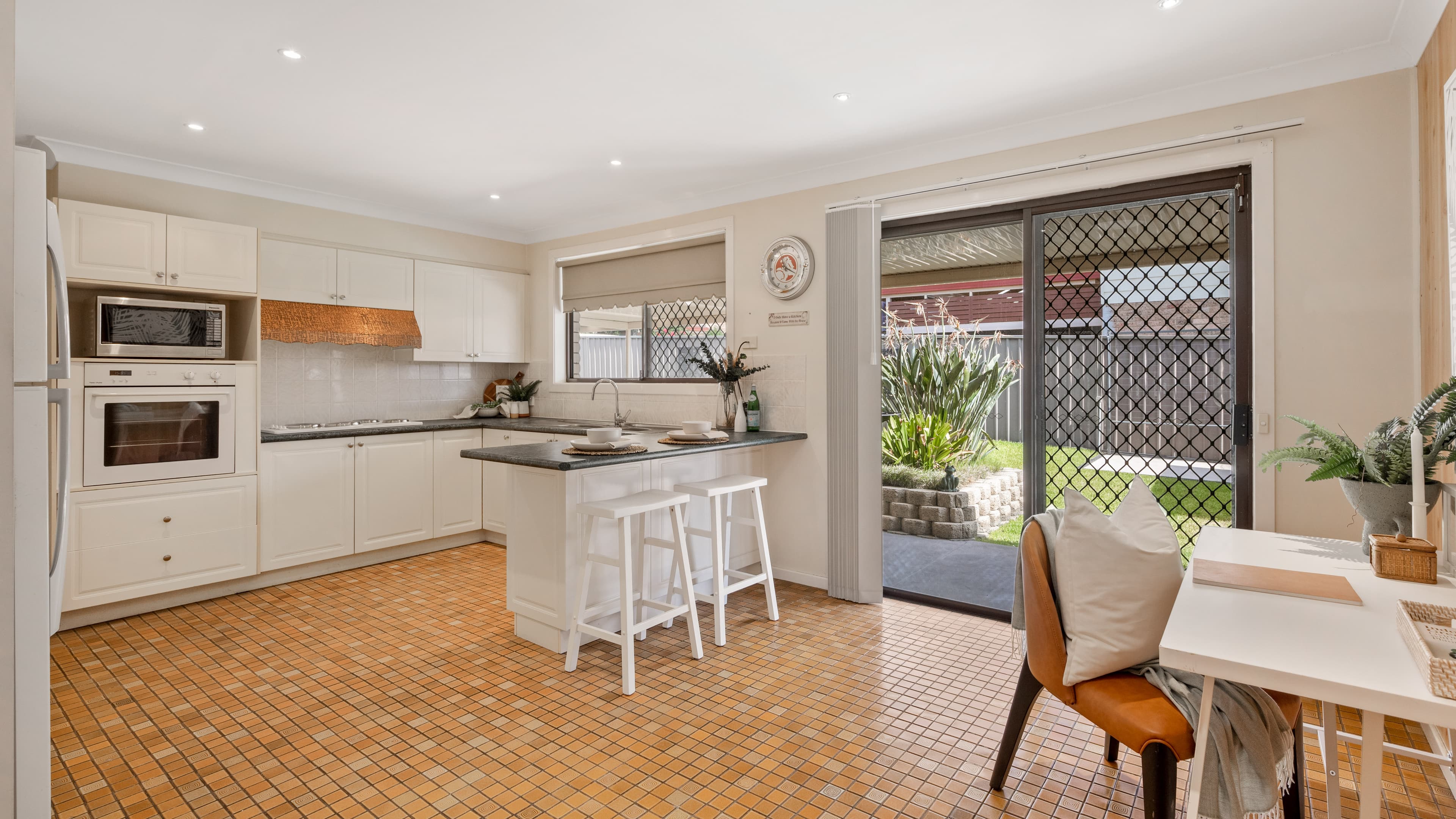 8 Dallas Avenue, South Penrith, South Penrith - Thumbnail 5