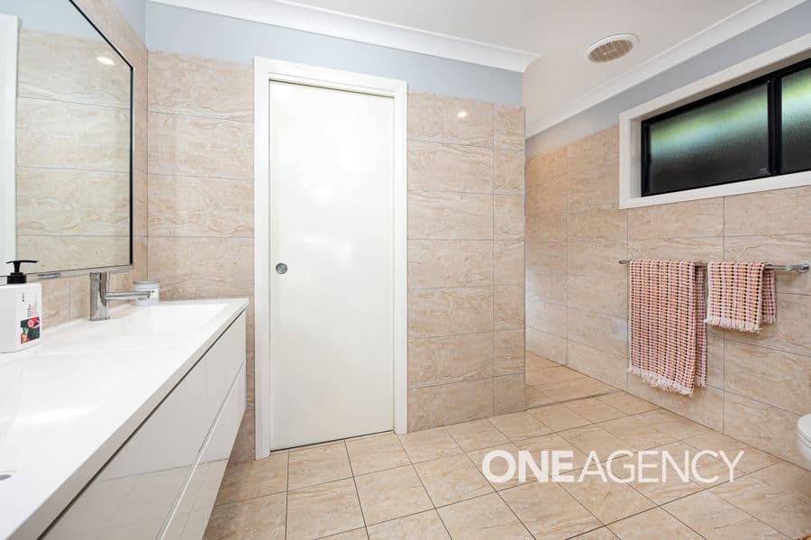 113 STRICKLAND Drive, Boorooma, Boorooma - Thumbnail 7