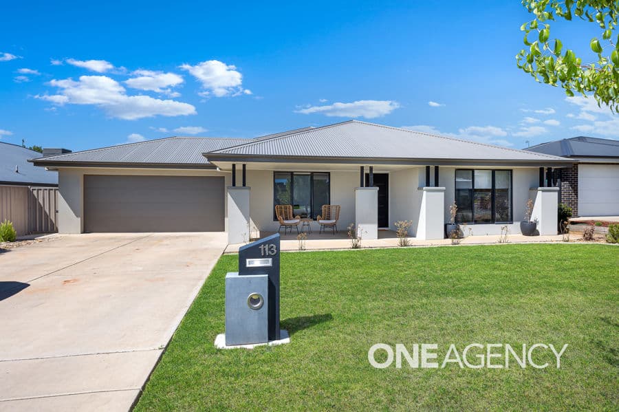 113 STRICKLAND Drive, Boorooma, Boorooma - Image 1