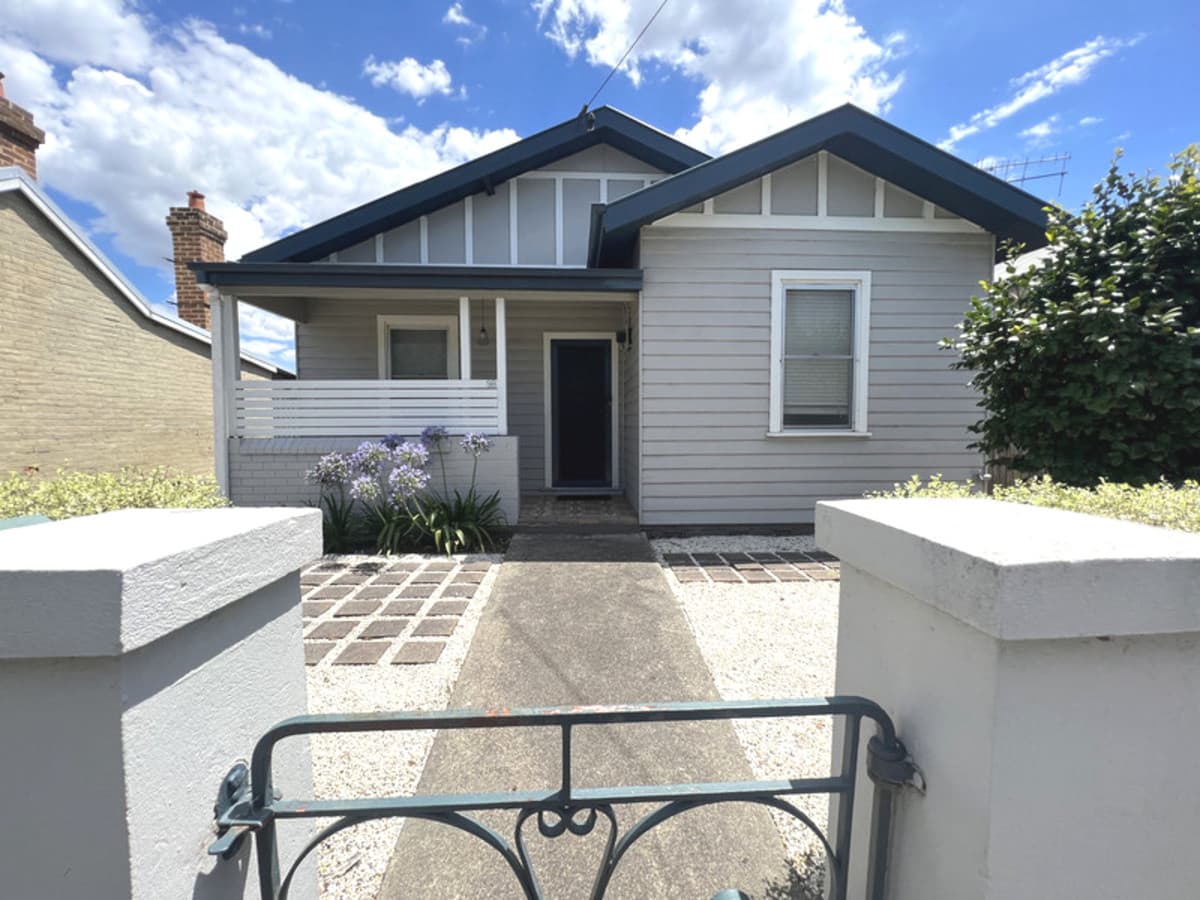98 Grafton Street, Goulburn, Goulburn - Image 1