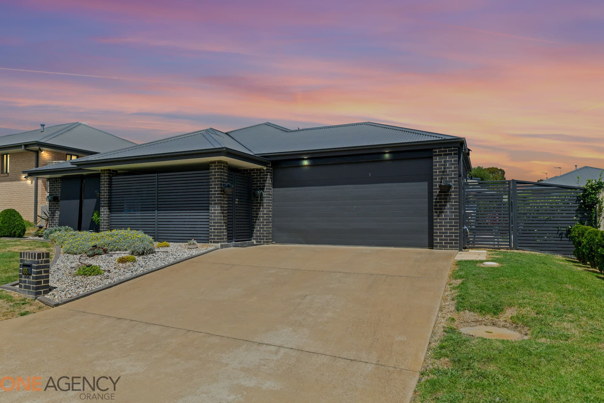 65 William Maker Drive, Orange, Orange - Thumbnail 2