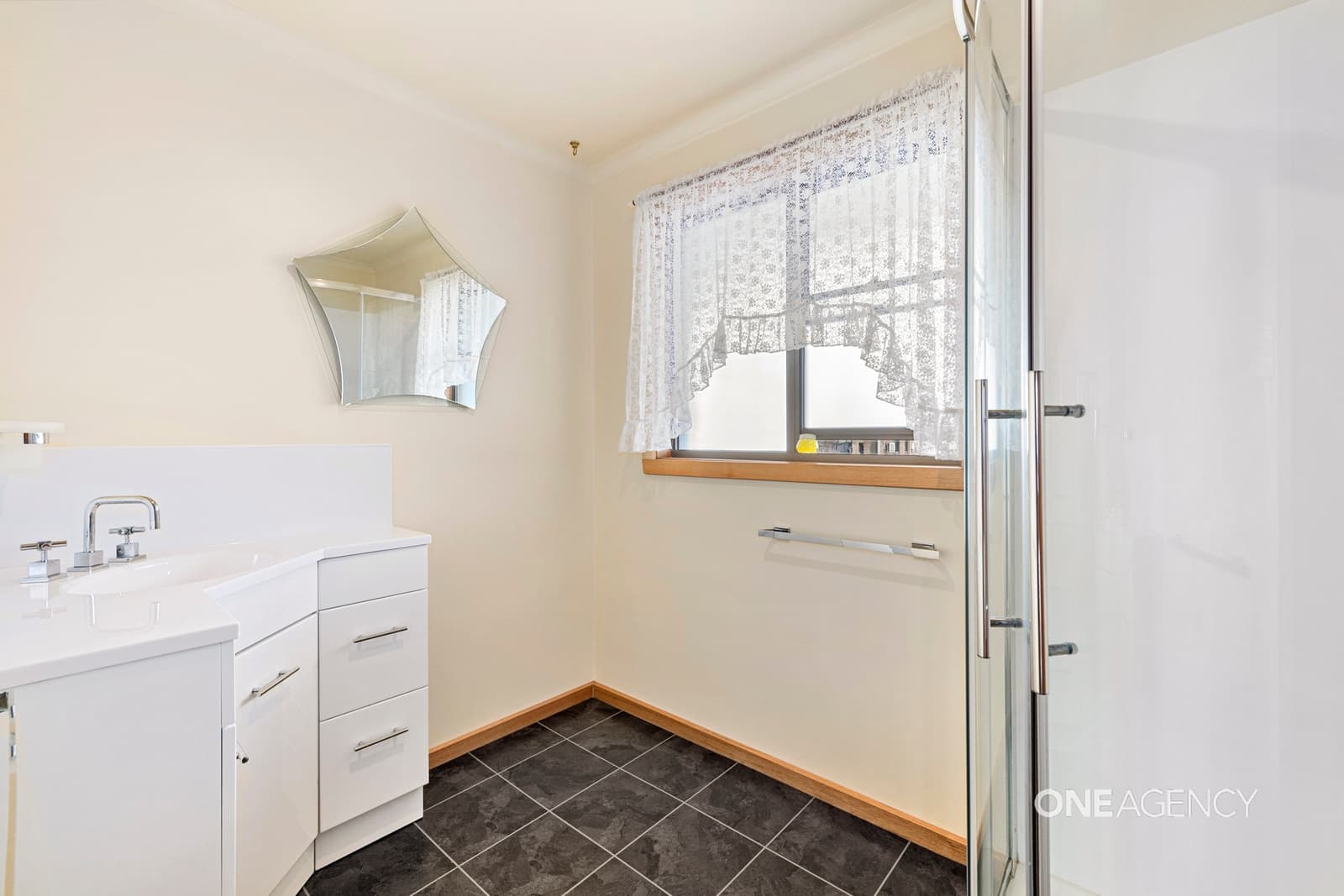 87 Massey Street, Smithton, Smithton - Thumbnail 2