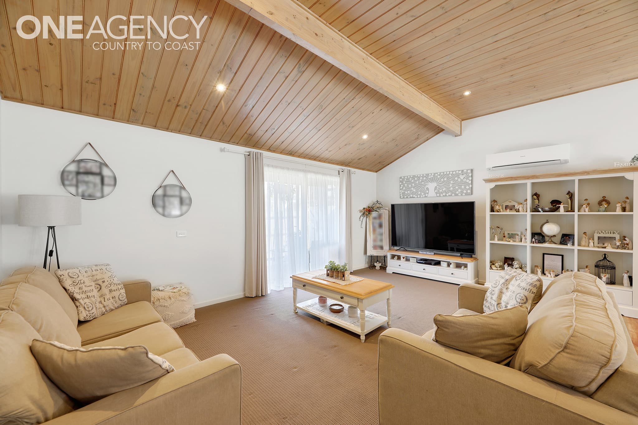12 Rosewall Court, Wimbledon Heights, Wimbledon Heights - Thumbnail 2