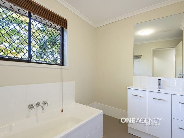 33 Brushtail Crescent, Doolandella, Doolandella - Thumbnail 8