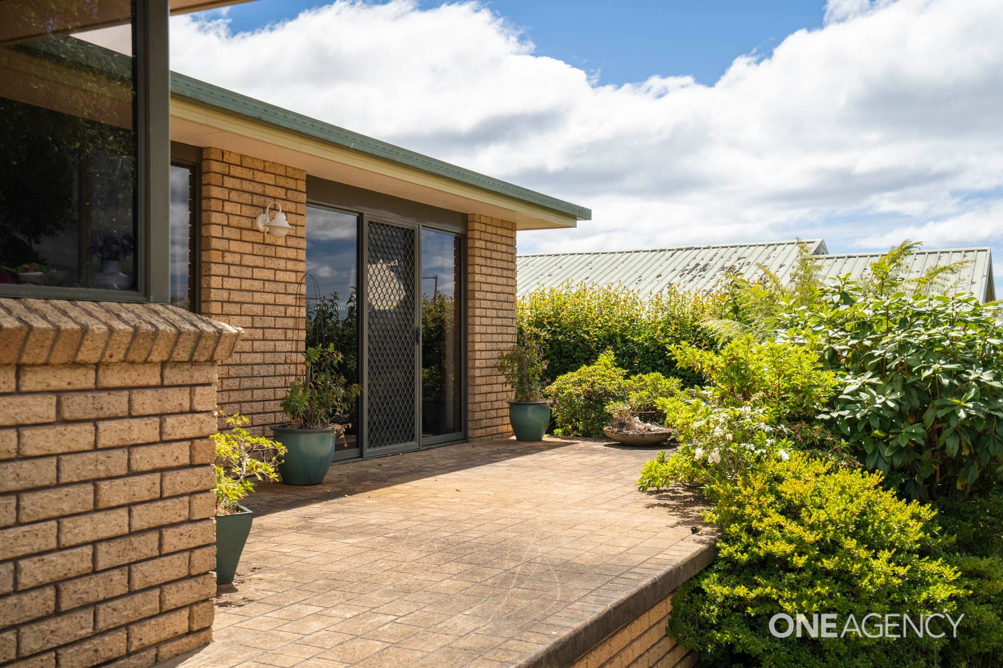 8 Mercedes Place, Romaine, Romaine - Thumbnail 2