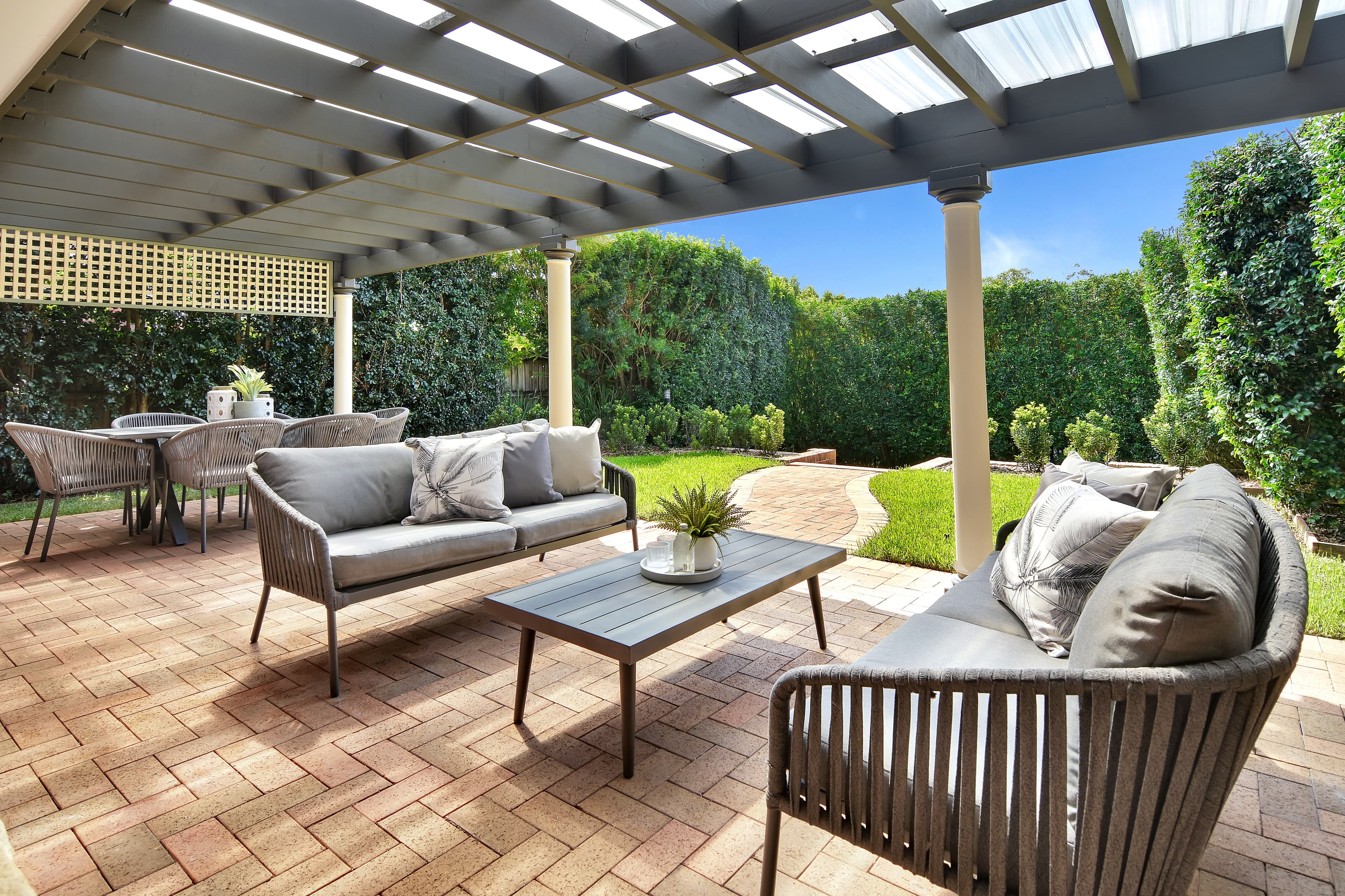 12 Sutton Green, West Pennant Hills, West Pennant Hills - Thumbnail 2