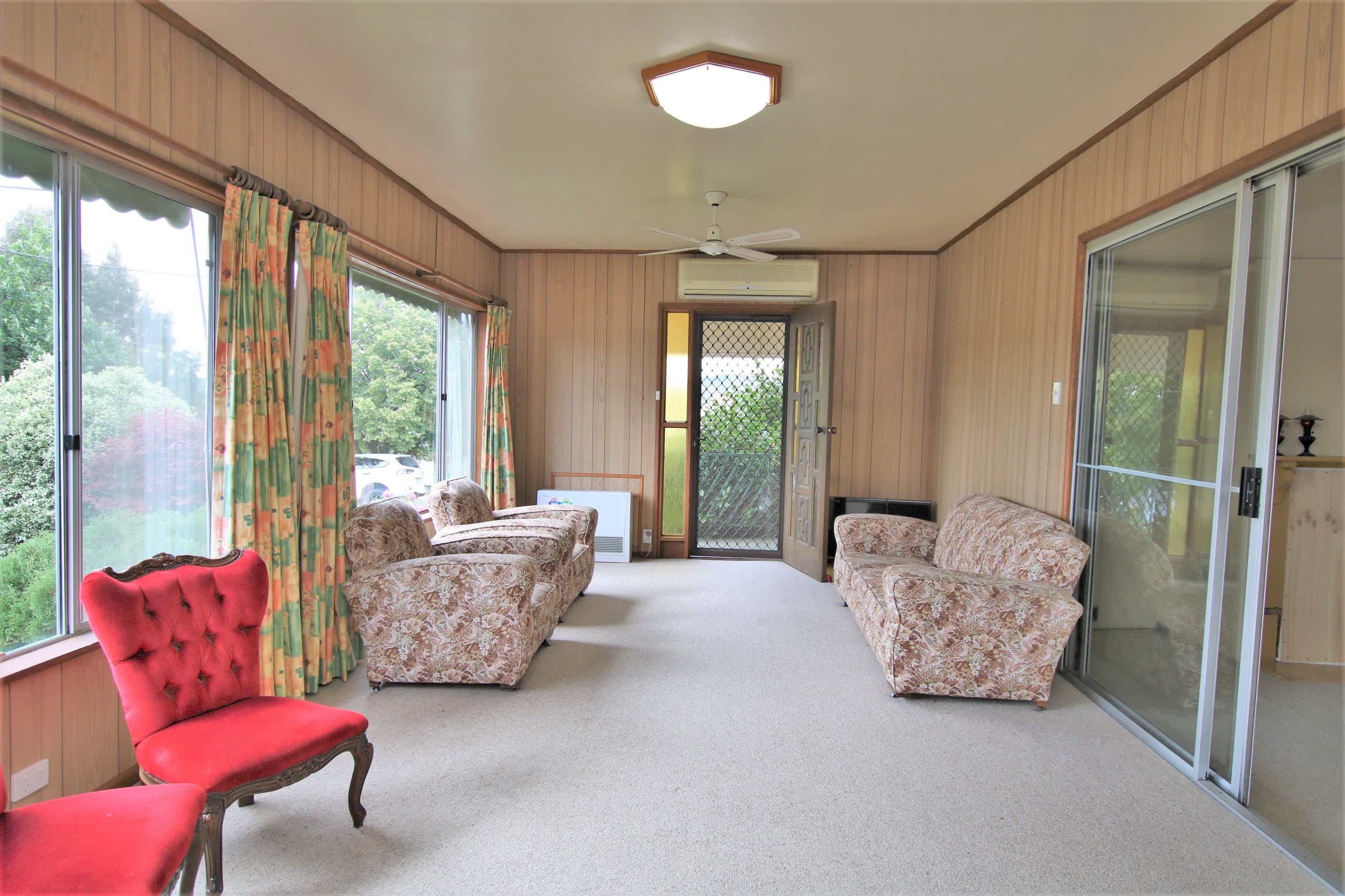 30-32 Cardwell Street, Bombala, Bombala - Thumbnail 2