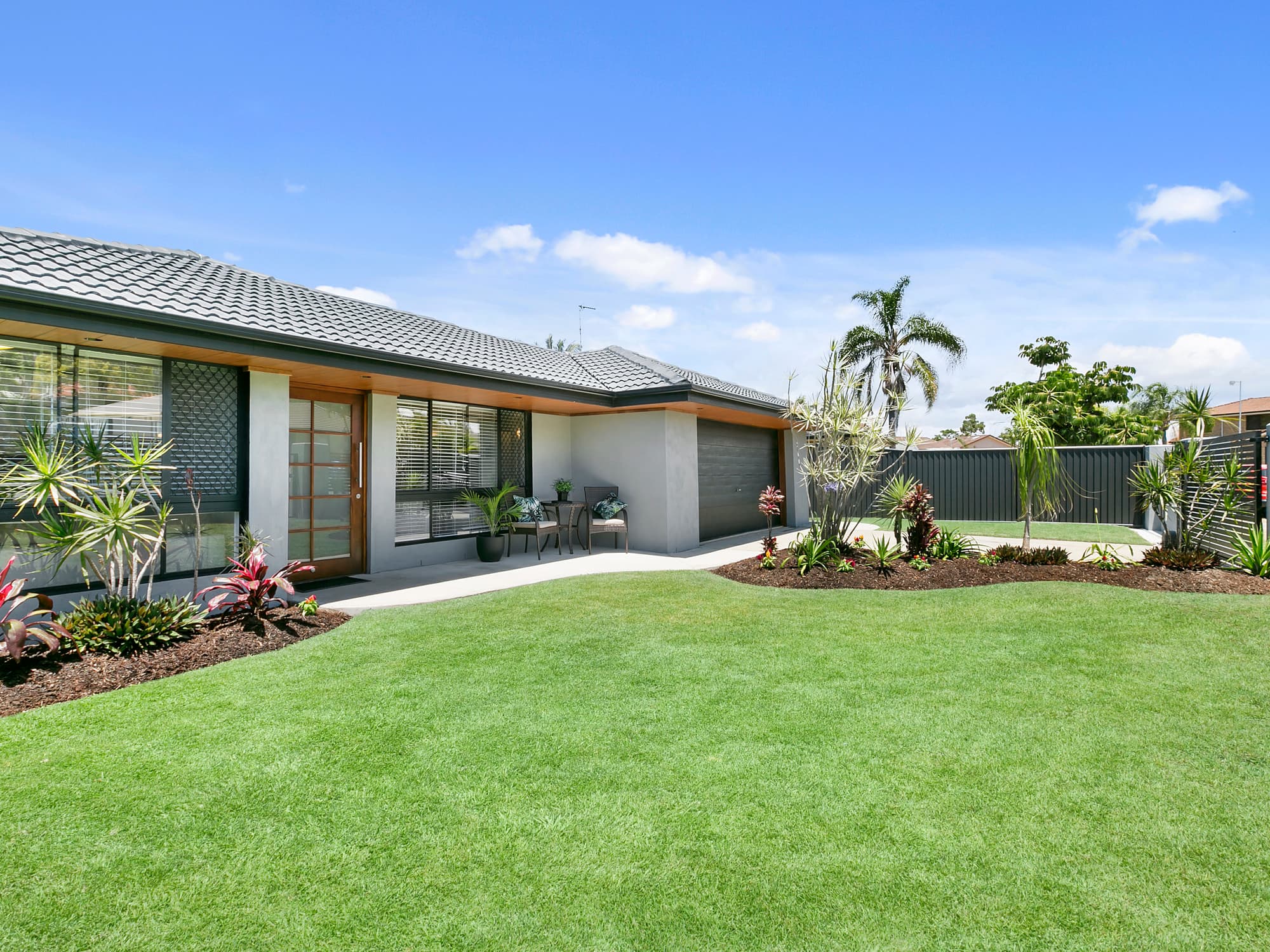 16 Pipit Parade, Burleigh Waters, Burleigh Waters - Thumbnail 2