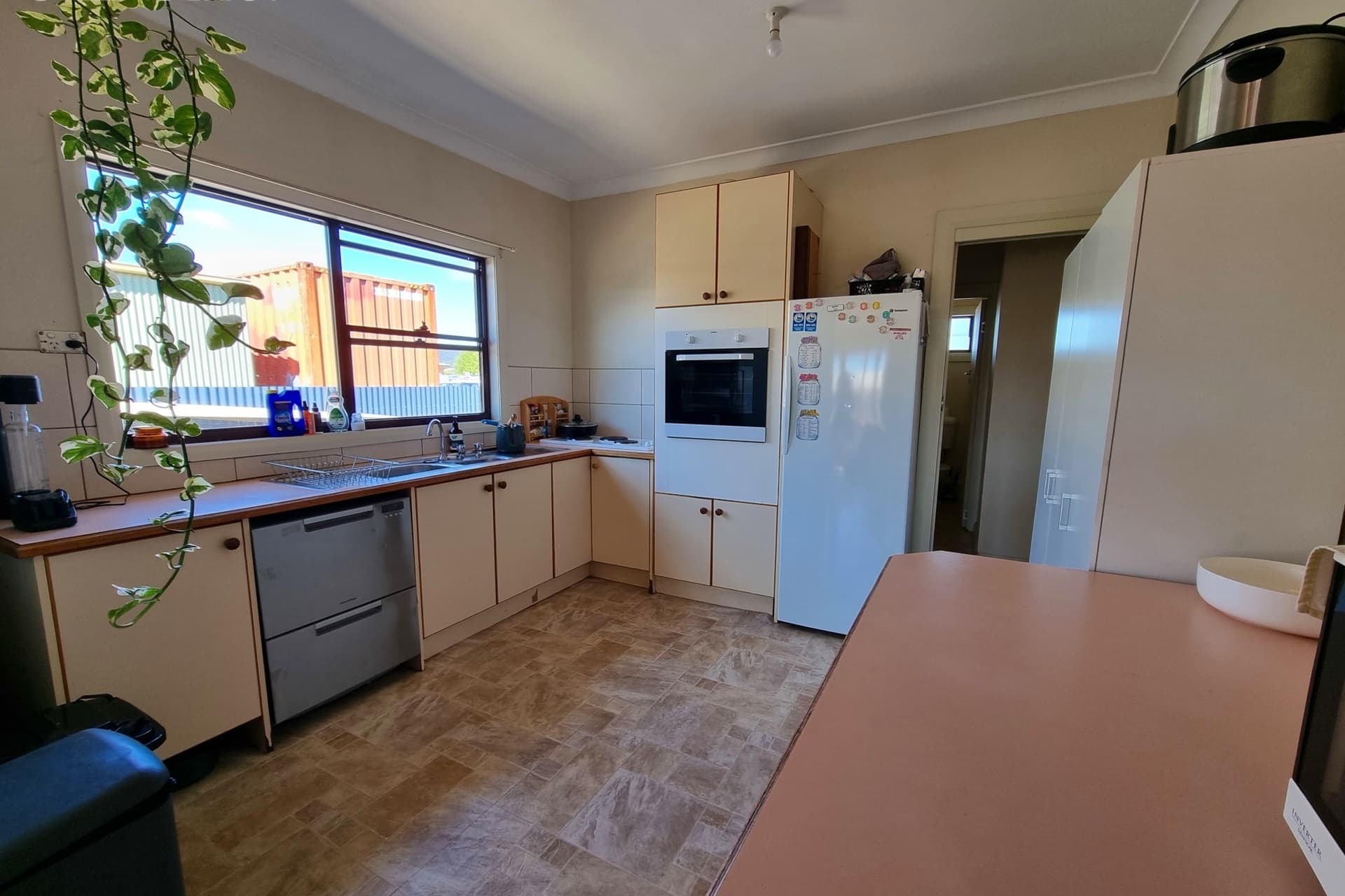 8 The Avenue, Latrobe, Latrobe - Thumbnail 4