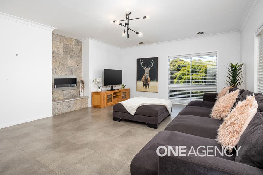 54 WILKS Avenue, Kooringal, Kooringal - Thumbnail 2