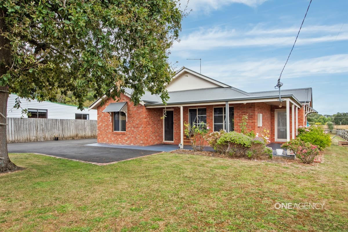 8 Rocklyn Road, Smithton, Smithton - Thumbnail 2