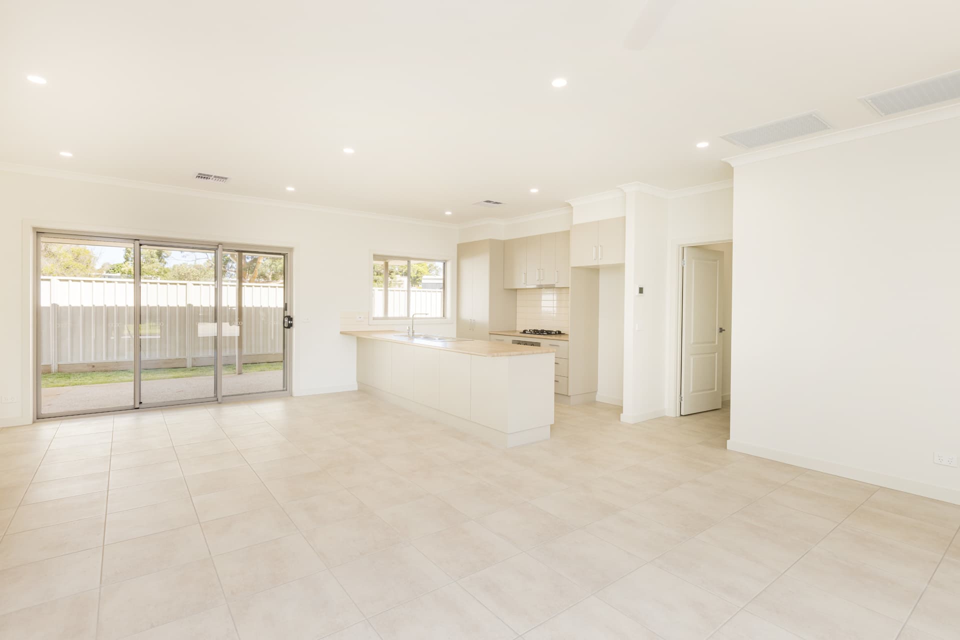 67 Ronald Street, Robinvale, Robinvale - Thumbnail 3