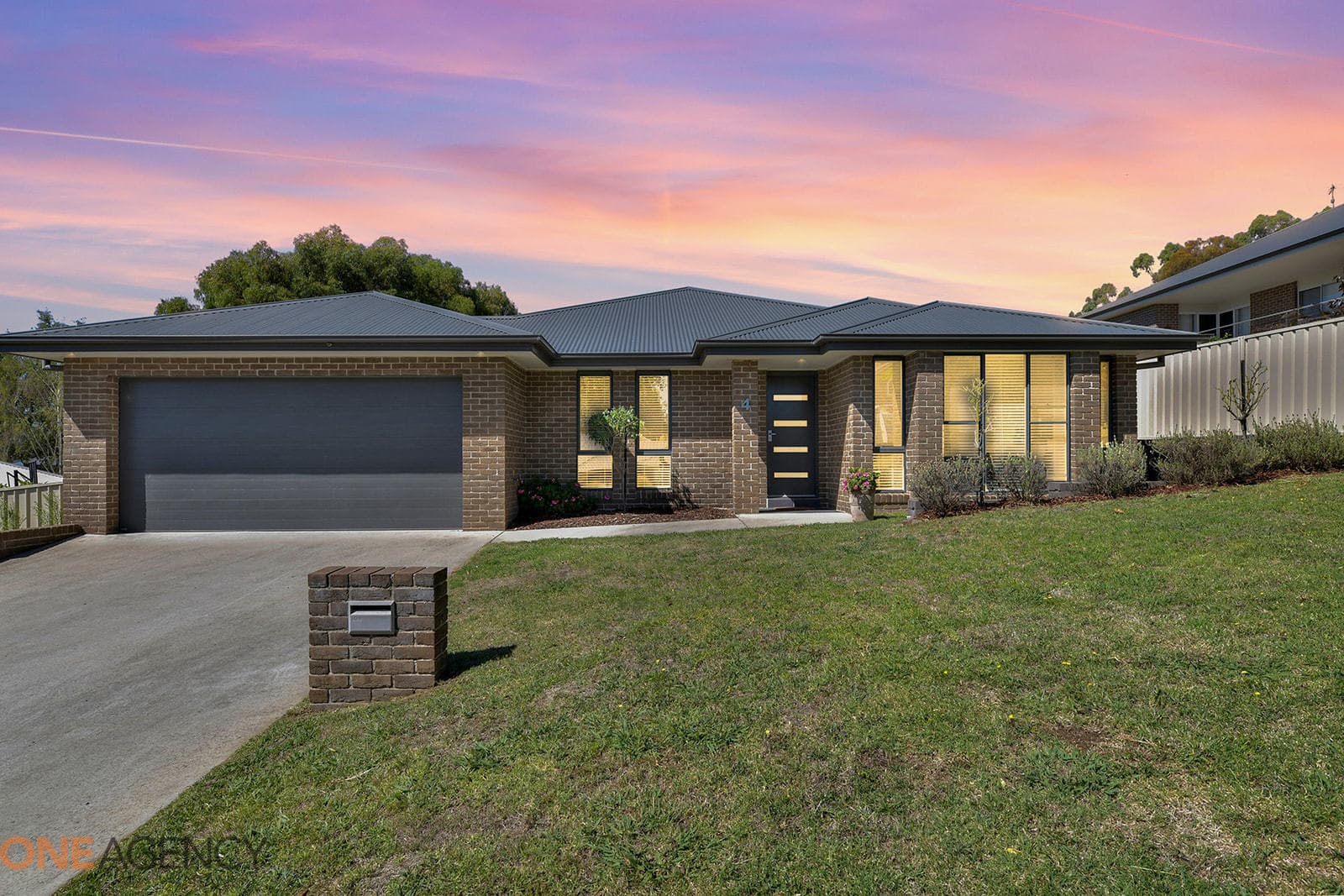 4  West Street, Orange, Orange - Image 1