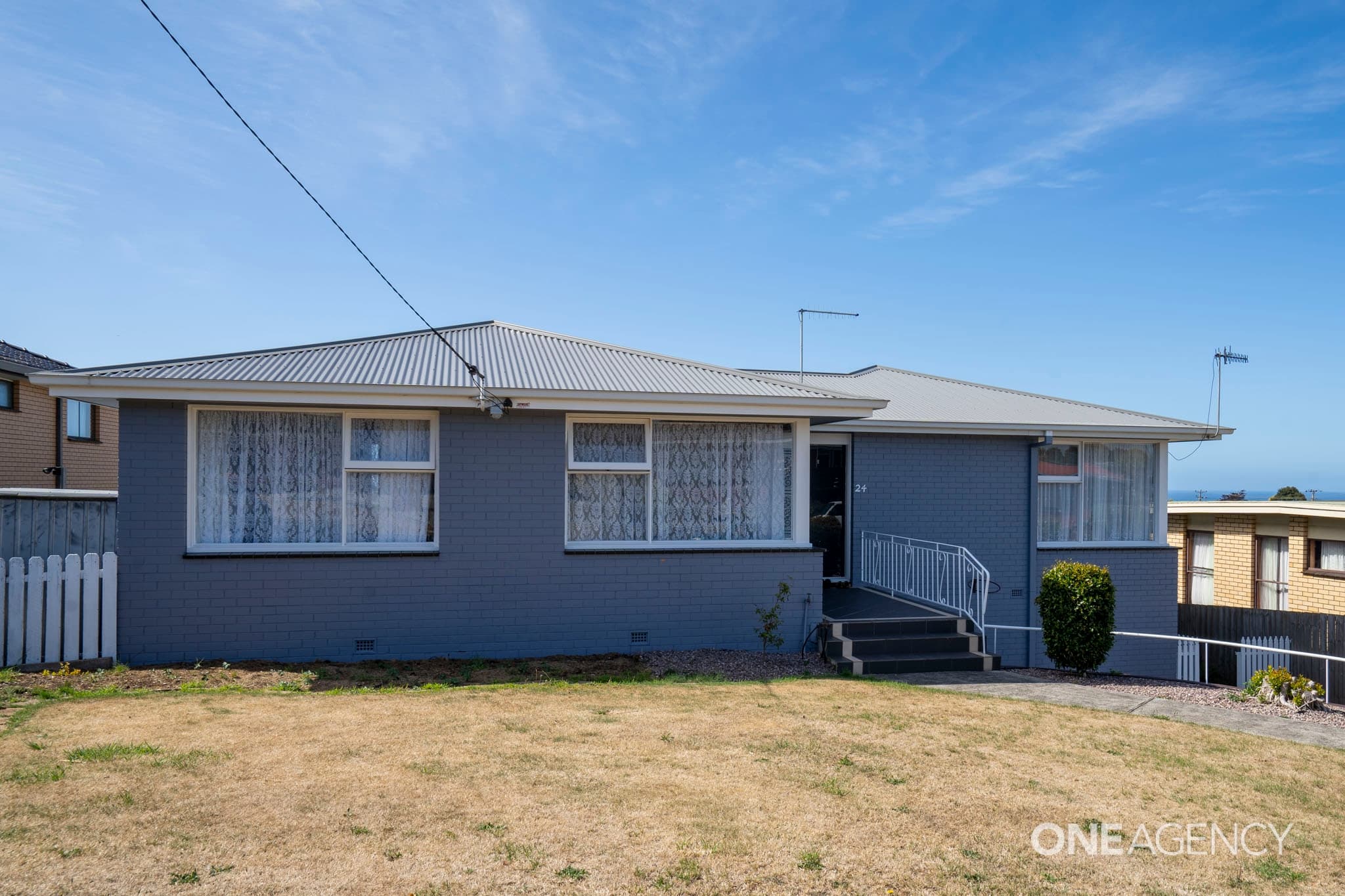 24 Thorne Street, Upper Burnie, Upper Burnie - Thumbnail 3