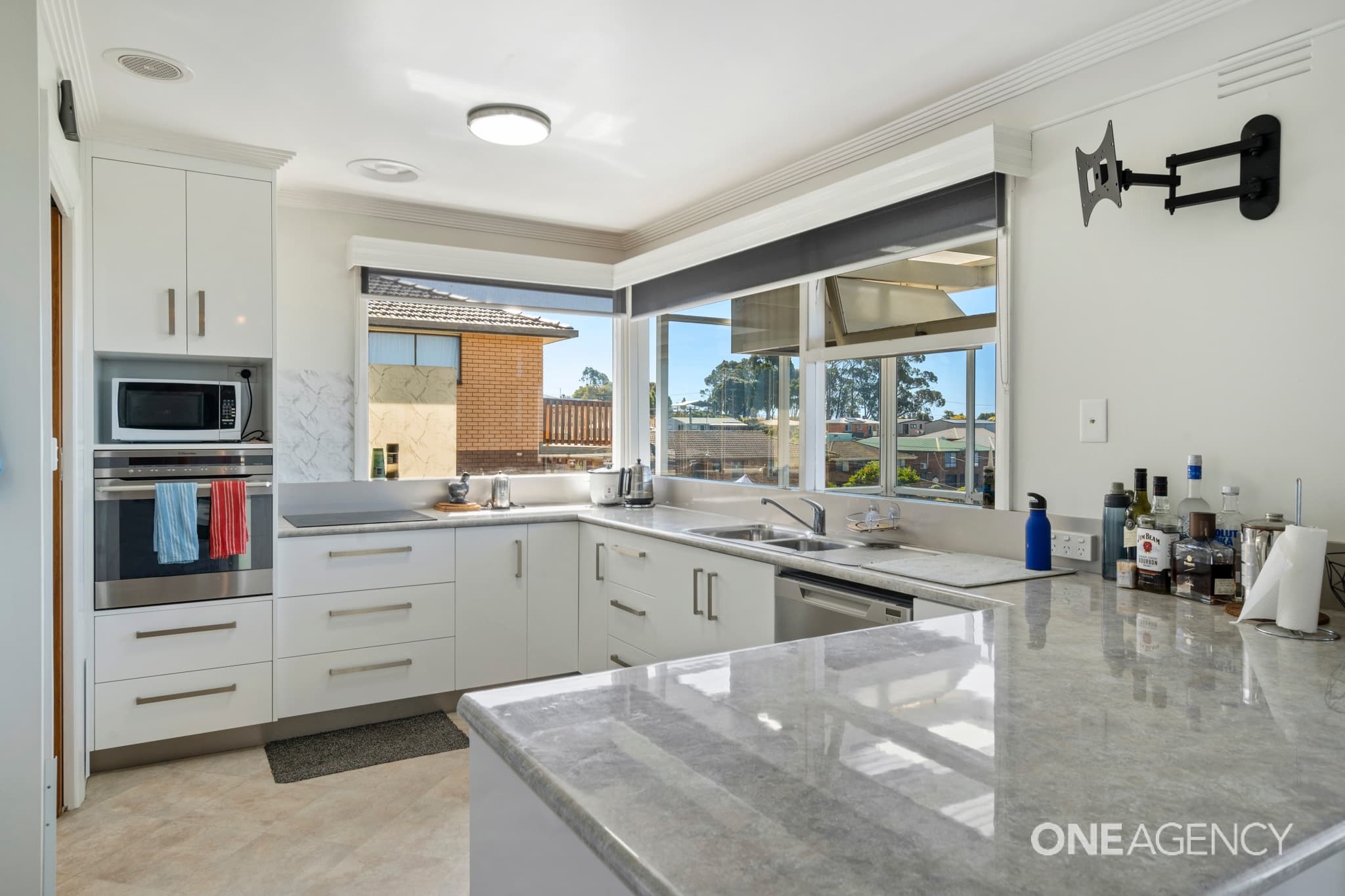 24 Thorne Street, Upper Burnie, Upper Burnie - Thumbnail 4