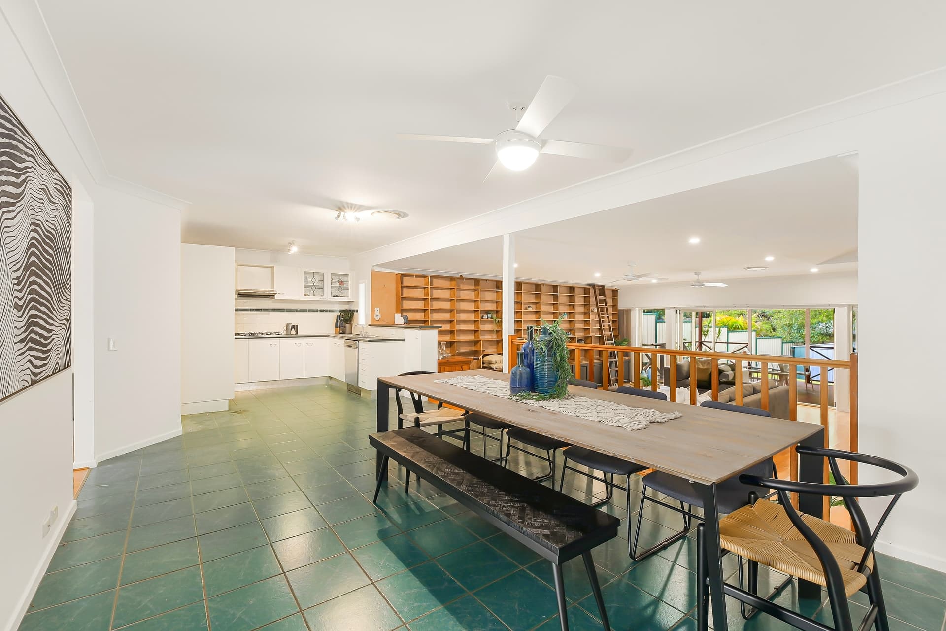 40 Coolawin Circle, Narara, Narara - Thumbnail 4