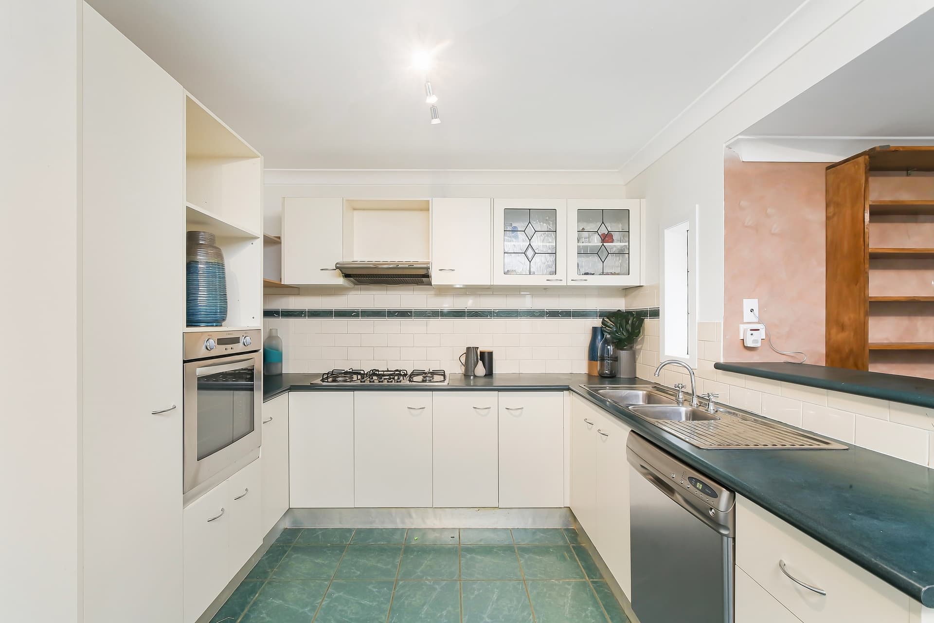 40 Coolawin Circle, Narara, Narara - Thumbnail 5