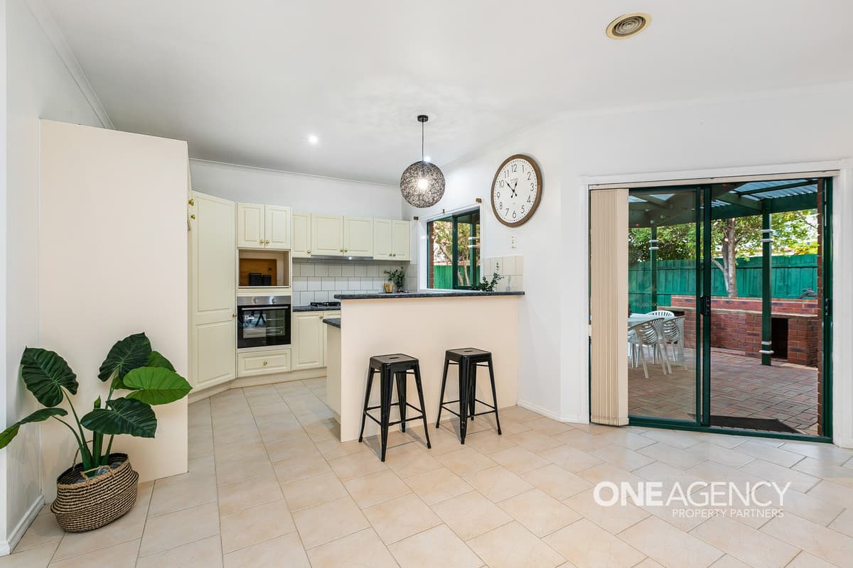 10 John Phelps Court, Seabrook, Seabrook - Thumbnail 6