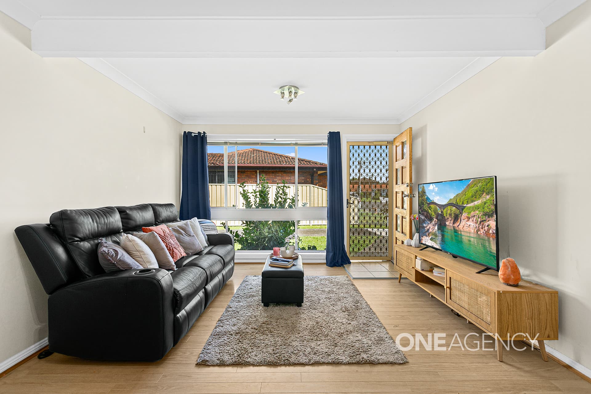 1/6 Lachlan Avenue, Barrack Heights, Barrack Heights - Thumbnail 2