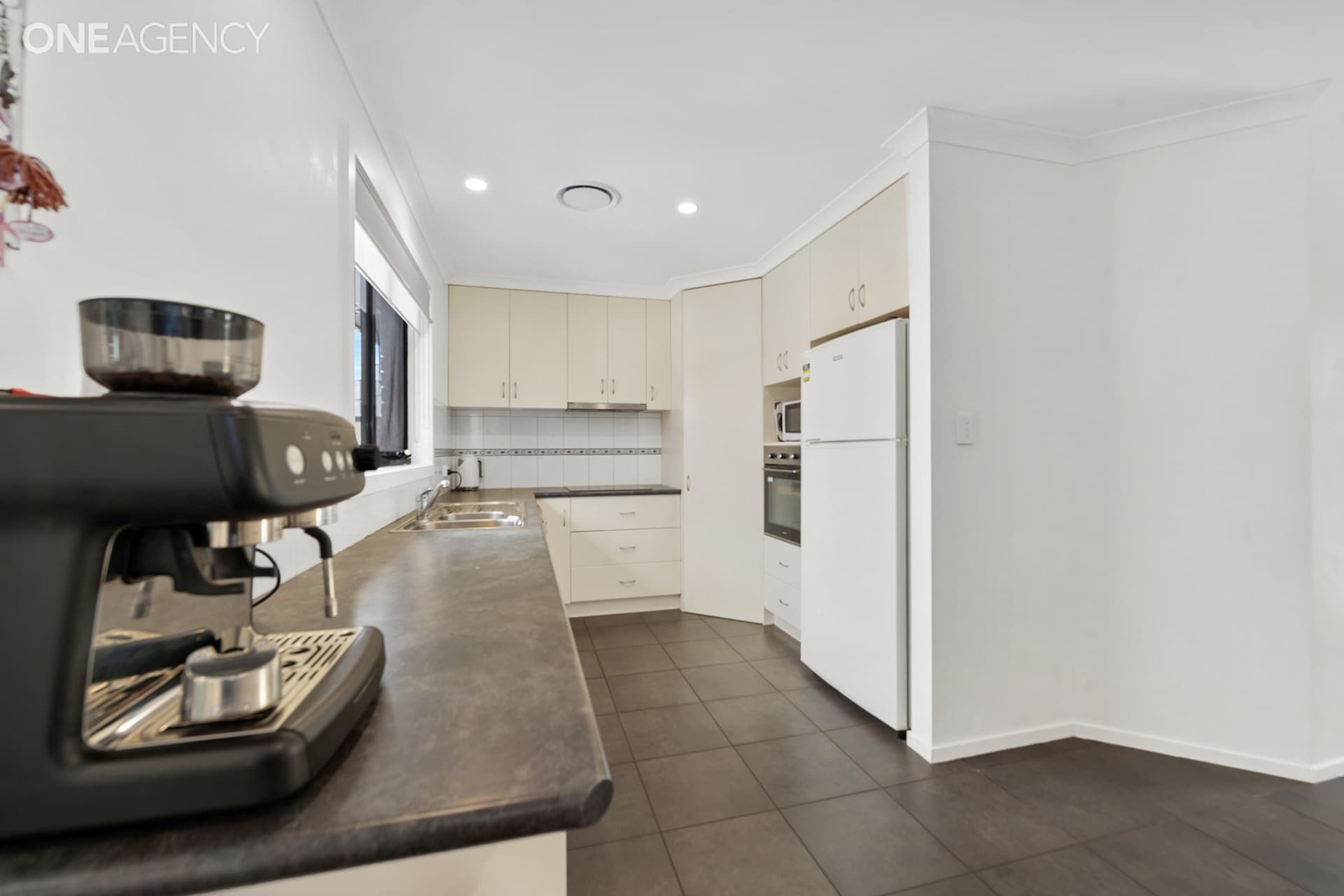 6 Coope Street, Latrobe, Latrobe - Thumbnail 3
