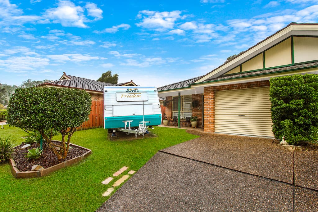2/8 Boxwood Close, Ourimbah, Ourimbah - Image 1