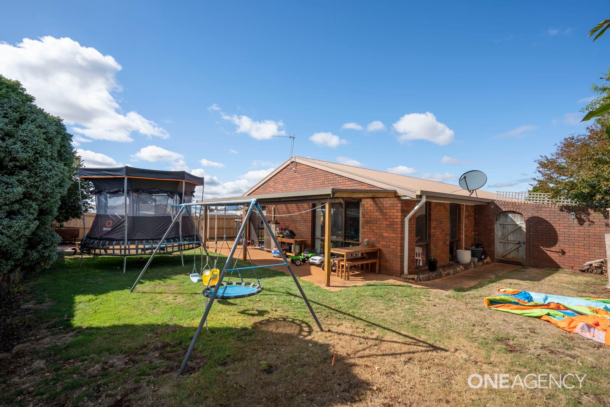 74 Manuka Drive, Romaine, Romaine - Thumbnail 2