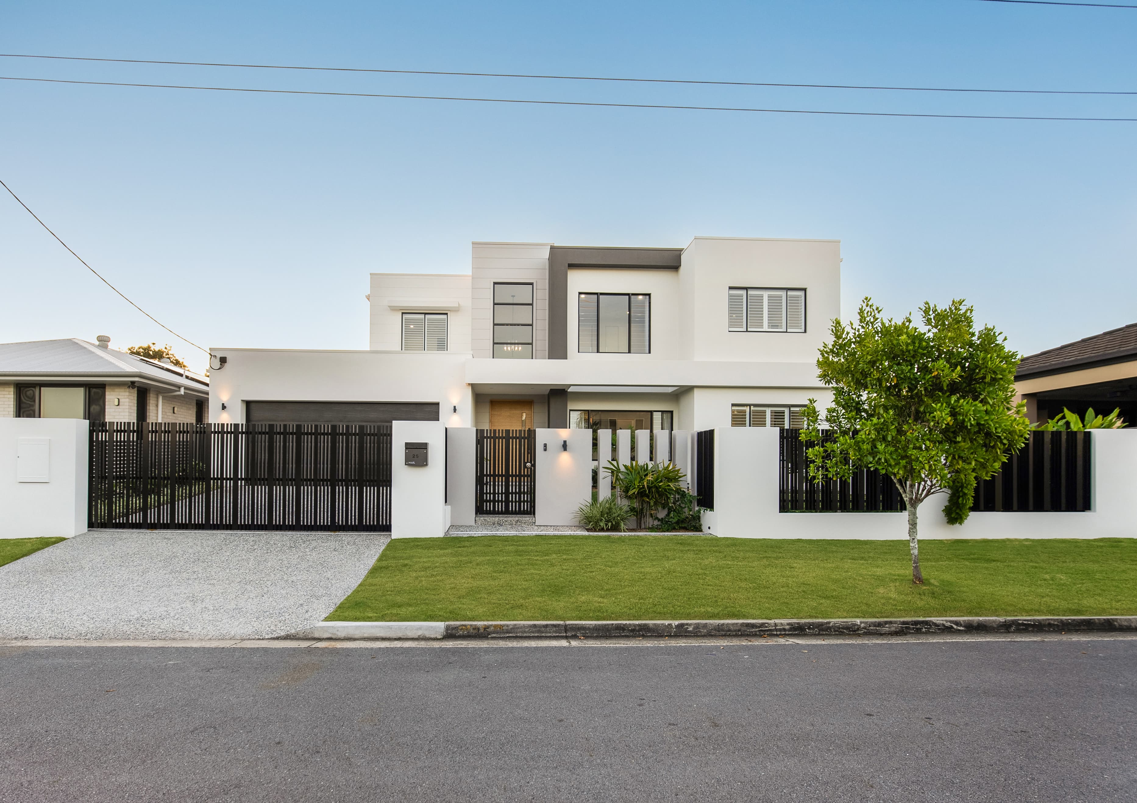 25 Sandpiper Drive, Burleigh Waters, Burleigh Waters - Image 1