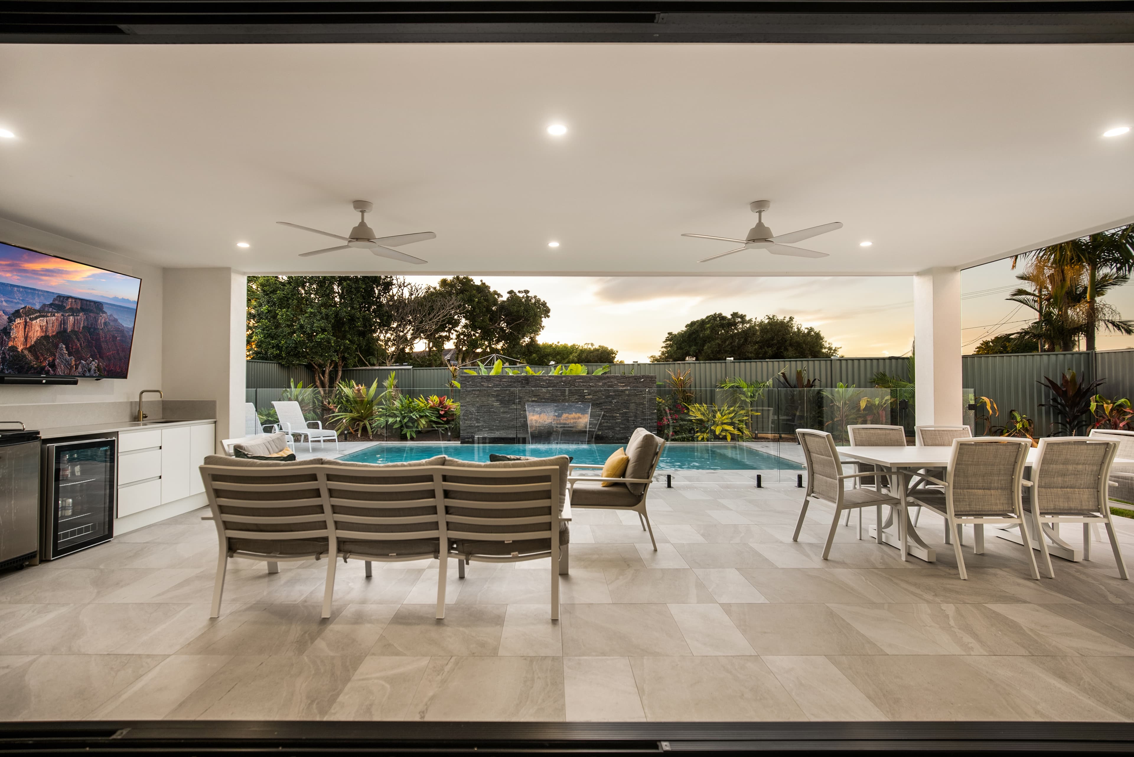 25 Sandpiper Drive, Burleigh Waters, Burleigh Waters - Thumbnail 5