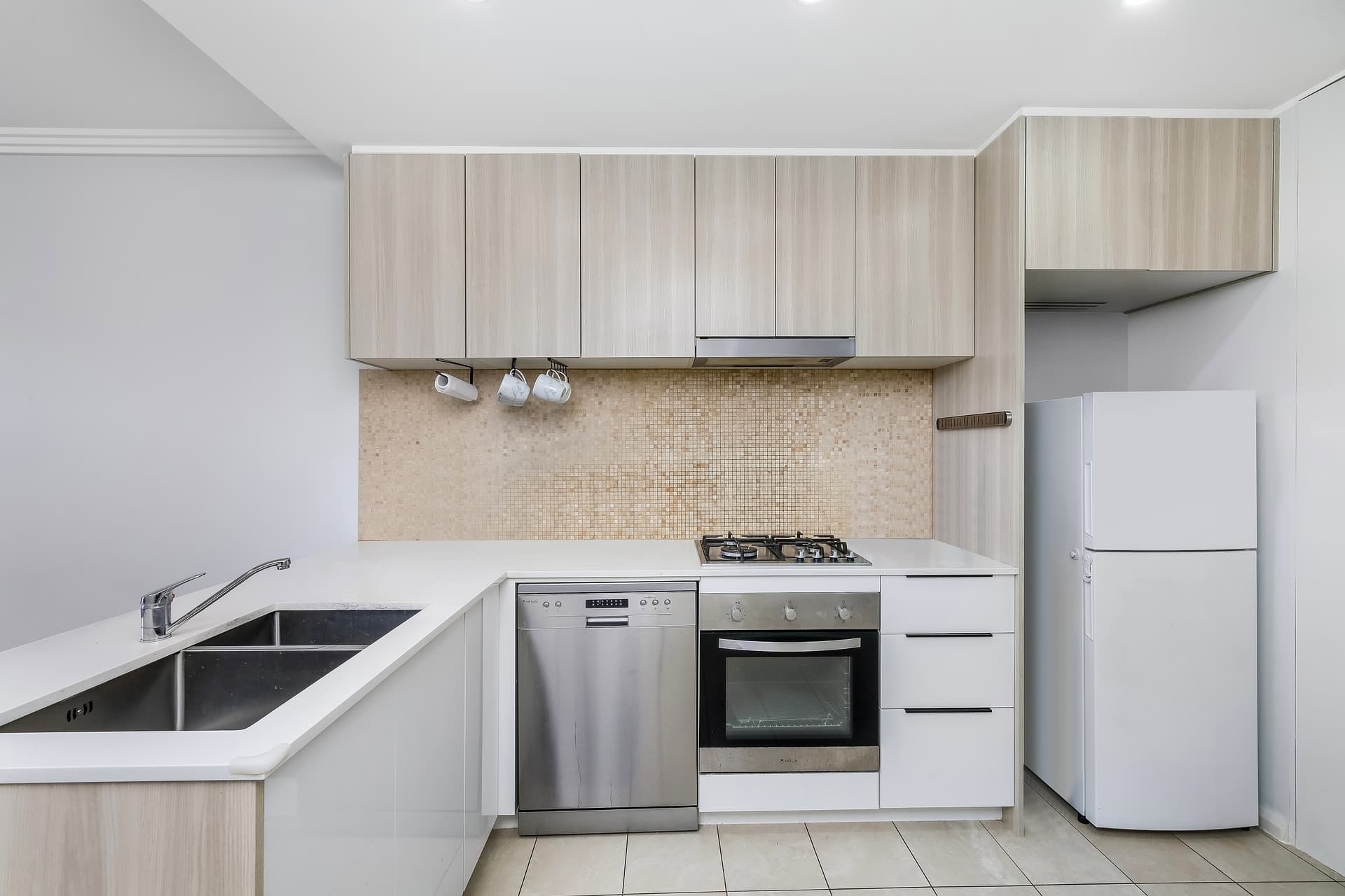 2/77 Faunce Street West, Gosford, Gosford - Thumbnail 3