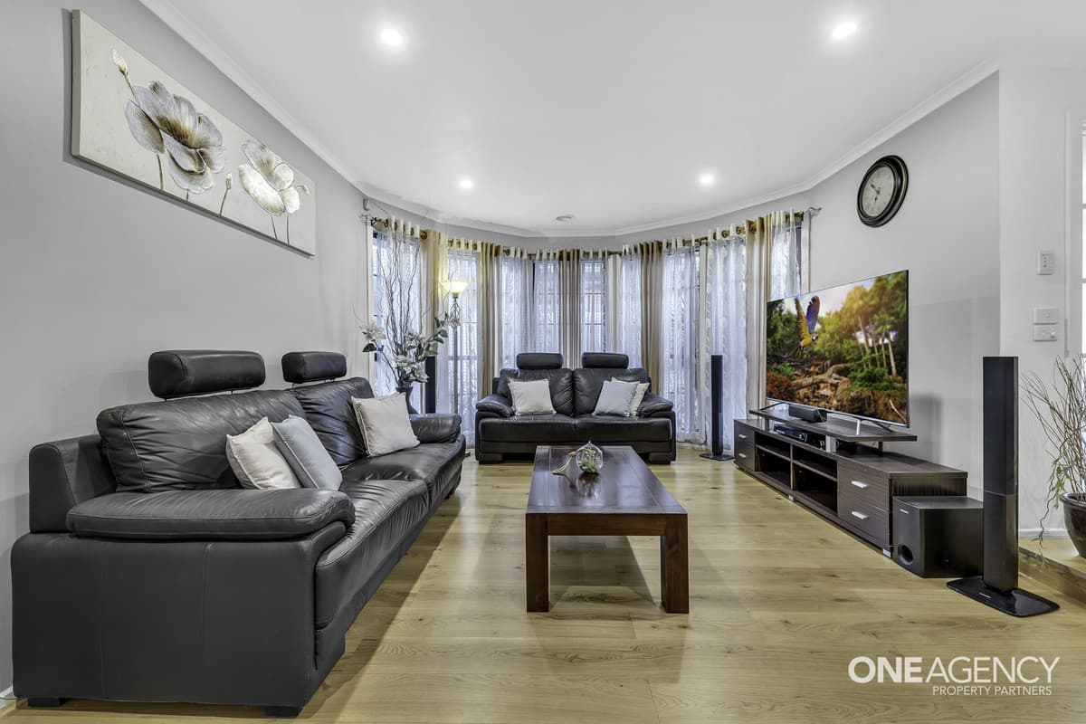 18 Carling Court, Altona Meadows, Altona Meadows - Thumbnail 2