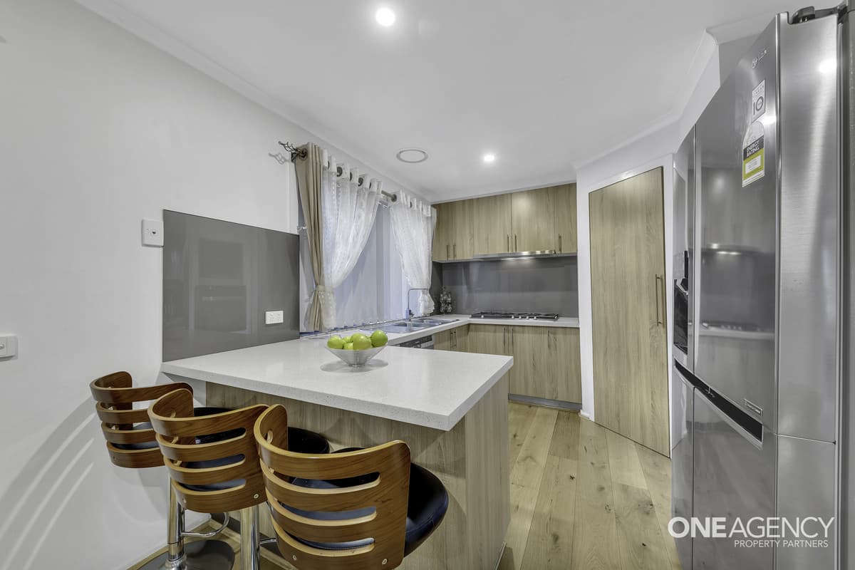 18 Carling Court, Altona Meadows, Altona Meadows - Thumbnail 5