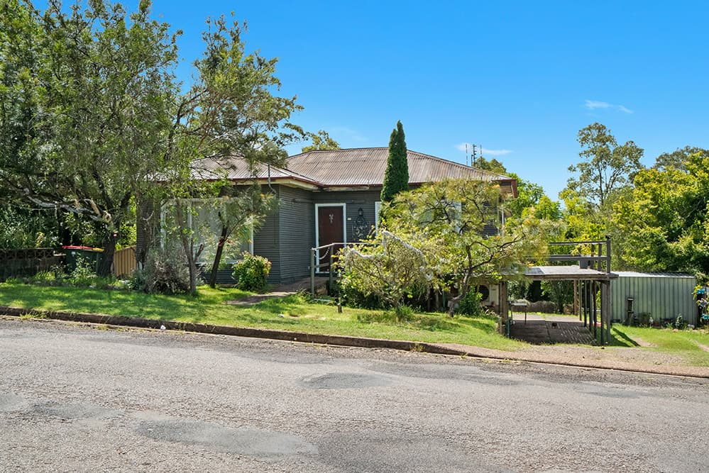 44 Durham Road, East Gresford, East Gresford - Image 1