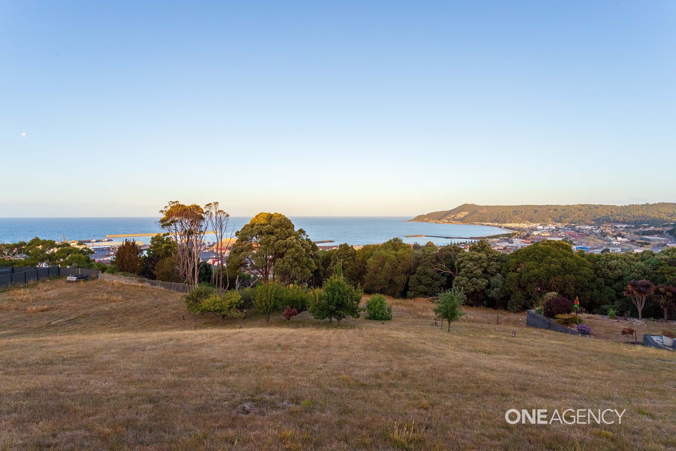 21 Thompson Crescent, Montello, Montello - Thumbnail 2