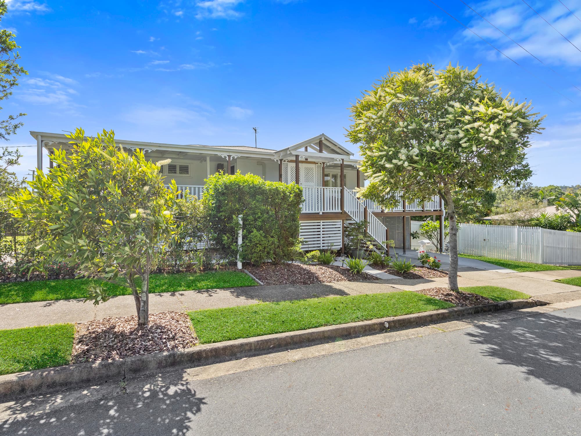 32 Grevillea Drive, Varsity Lakes, Varsity Lakes - Thumbnail 2