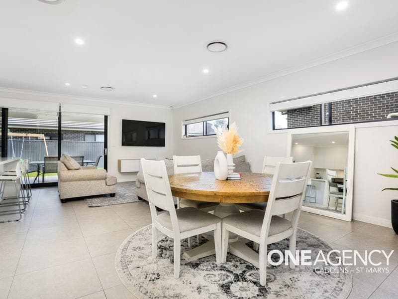 1 Raintree Street, Claremont Meadows, Claremont Meadows - Thumbnail 5