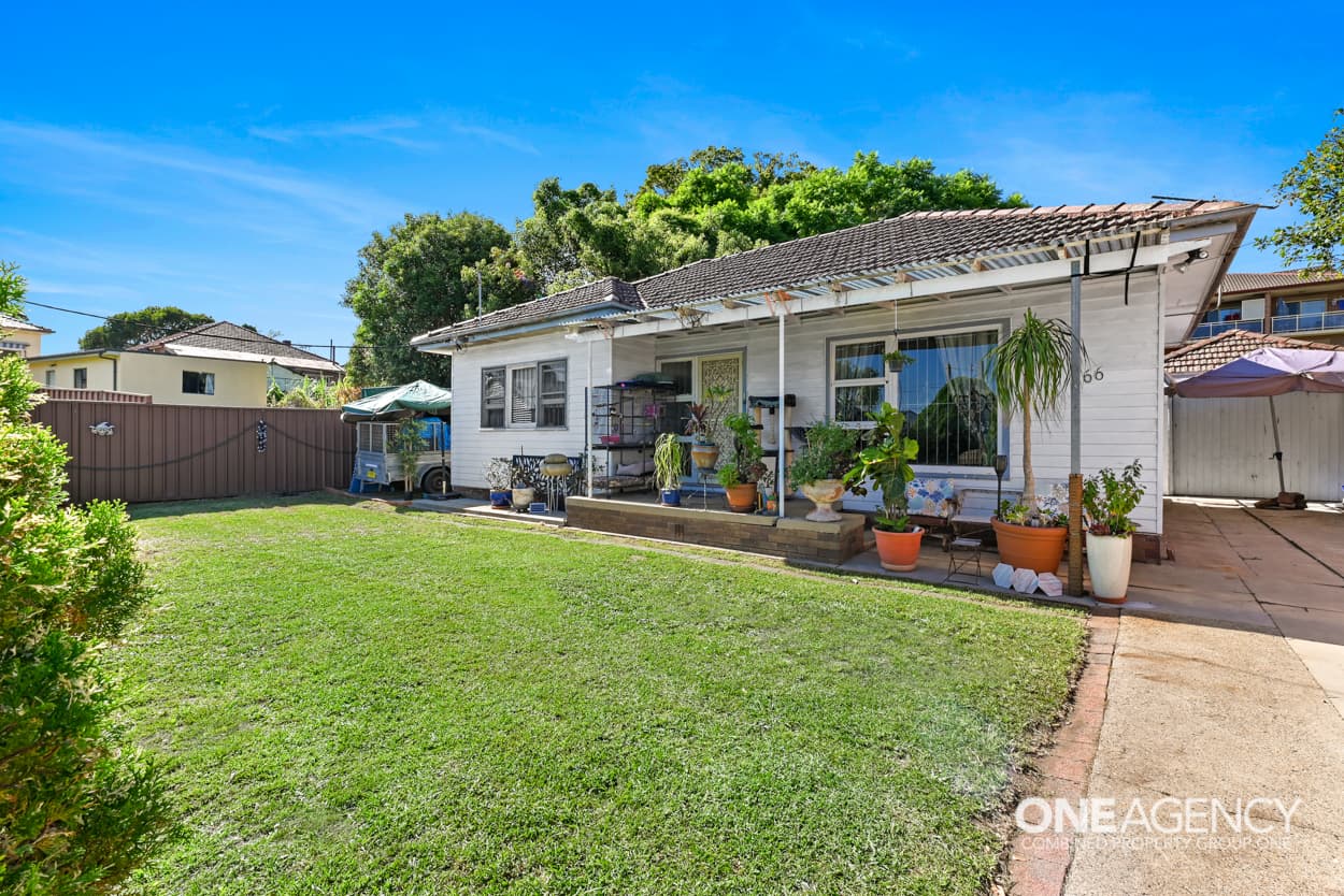 18 Loftus Street, Campsie, Campsie - Thumbnail 2
