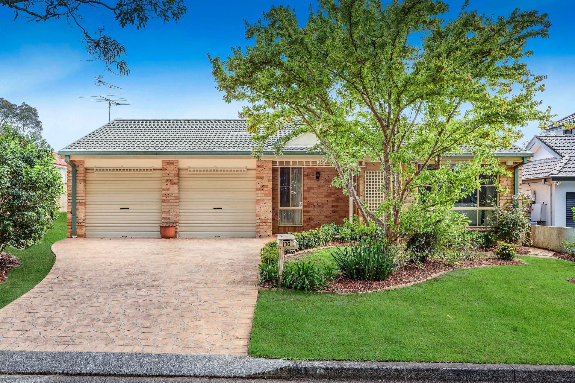 110 Woodbury Park Drive, Mardi, Mardi - Image 1